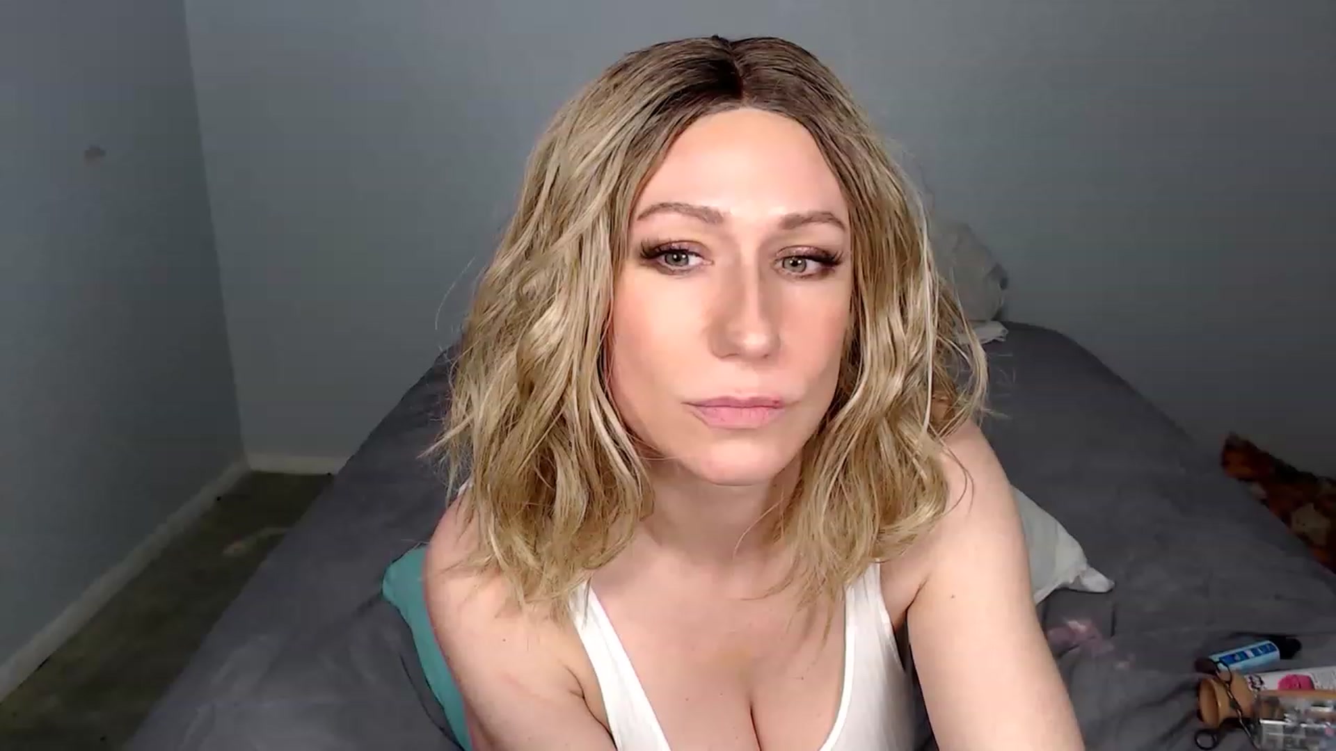 Gallery image thumbnail from HannahHarte's myfreecams stream on, 03/14/2023, 12:59 image 2 of 20