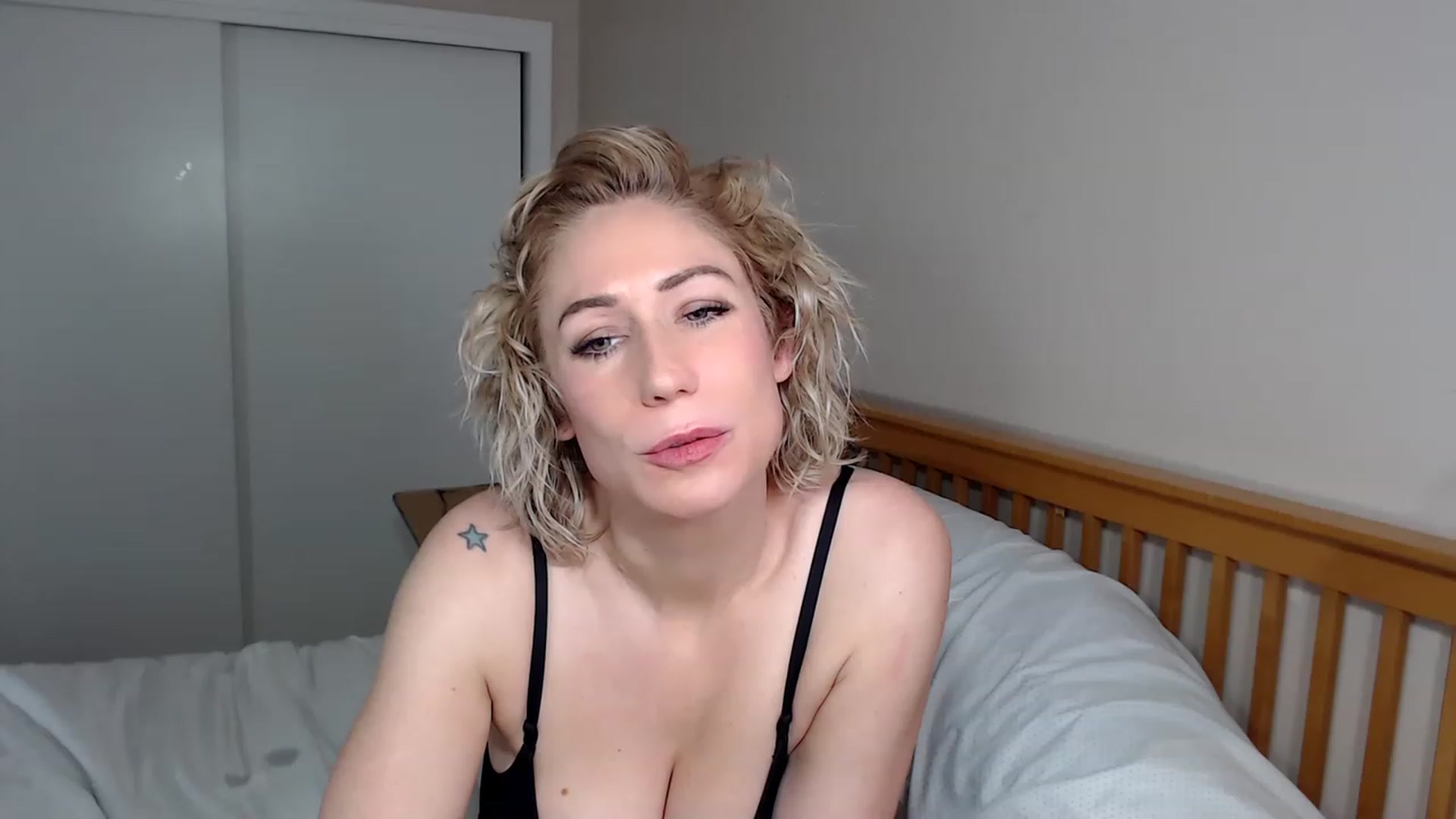 Gallery image thumbnail from HannahHarte's myfreecams stream on, 08/07/2023, 24:17 image 1 of 20