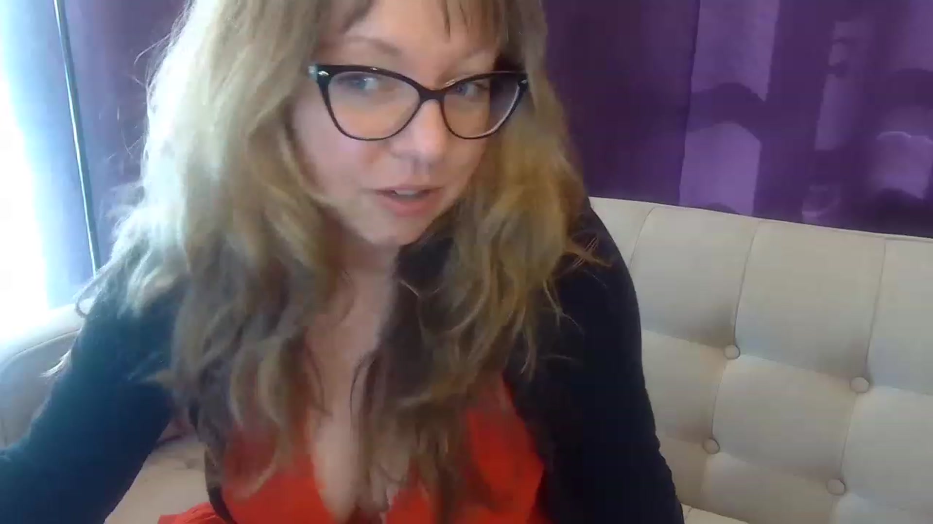 Gallery image thumbnail from Hannah_Love's myfreecams stream on, 04/25/2023, 22:38 image 15 of 20