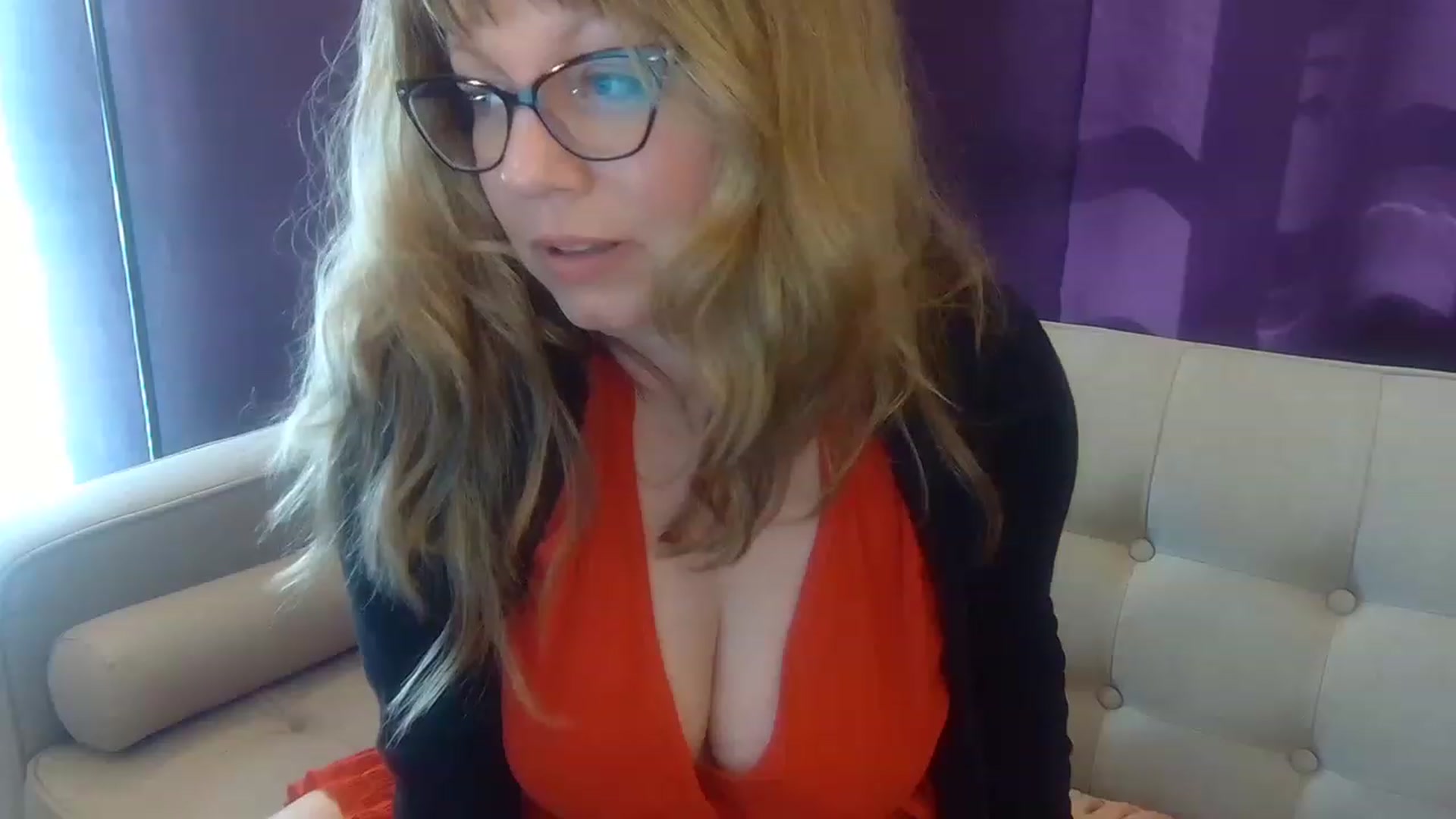 Gallery image thumbnail from Hannah_Love's myfreecams stream on, 04/25/2023, 22:38 image 12 of 20