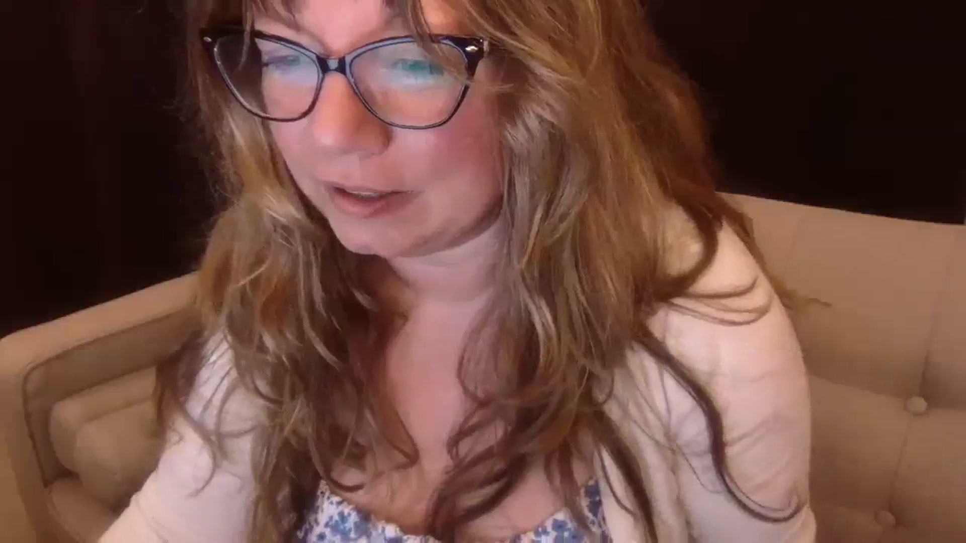 Gallery image thumbnail from Hannah_Love's myfreecams stream on, 07/25/2023, 03:50 image 4 of 20