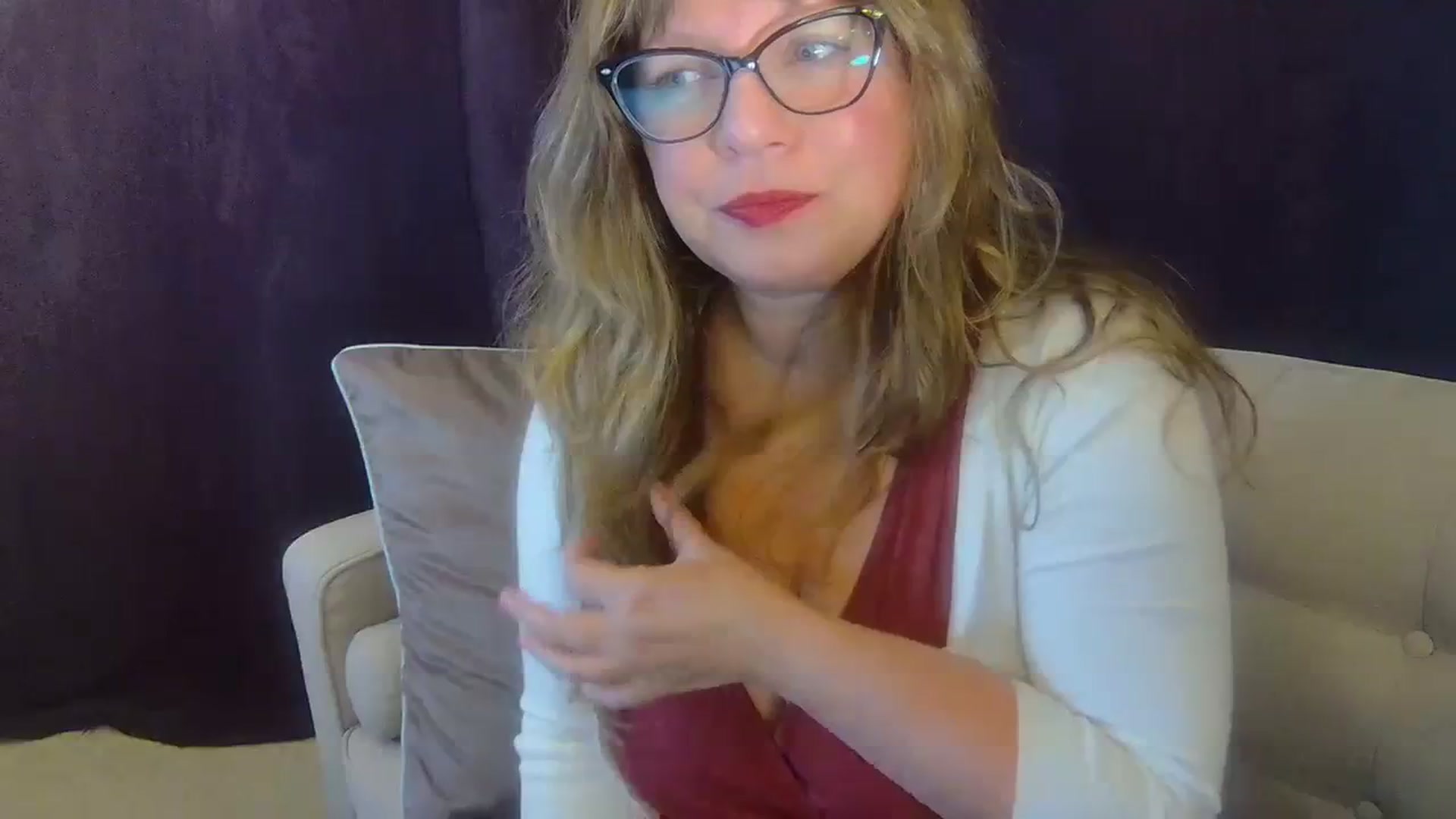 Gallery image thumbnail from Hannah_Love's myfreecams stream on, 02/29/2024, 22:58 image 5 of 20