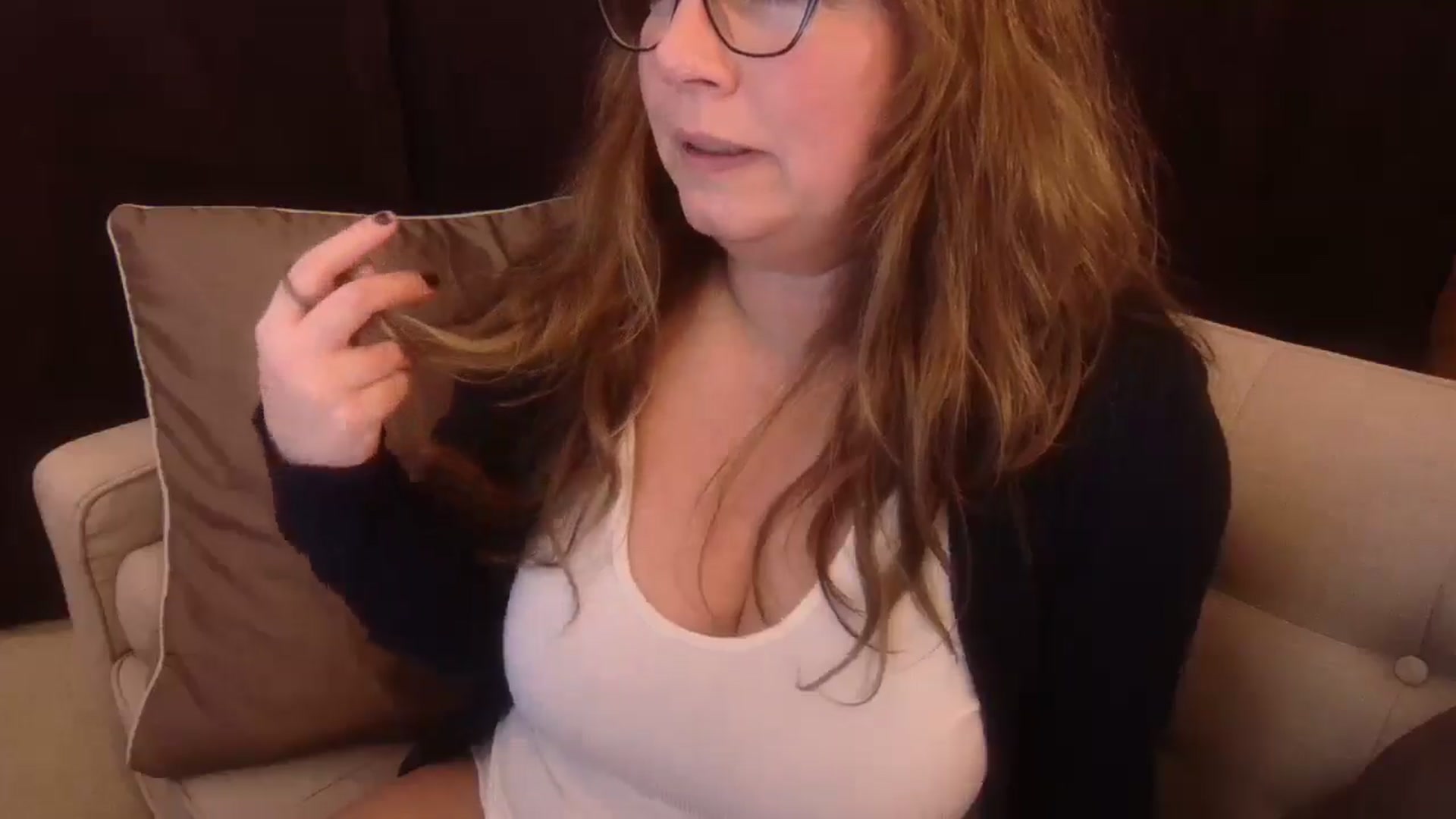 Gallery image thumbnail from Hannah_Love's myfreecams stream on, 01/31/2025, 23:32 image 19 of 20