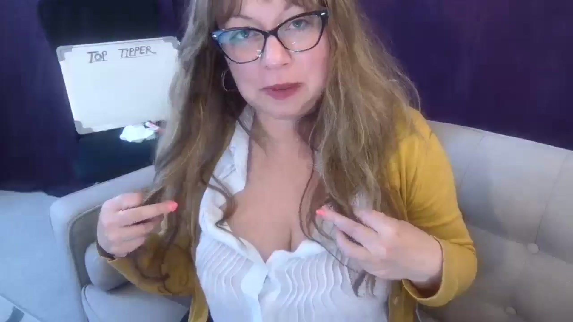 Gallery image thumbnail from Hannah_Love's myfreecams stream on, 06/27/2025, 20:56 image 17 of 20