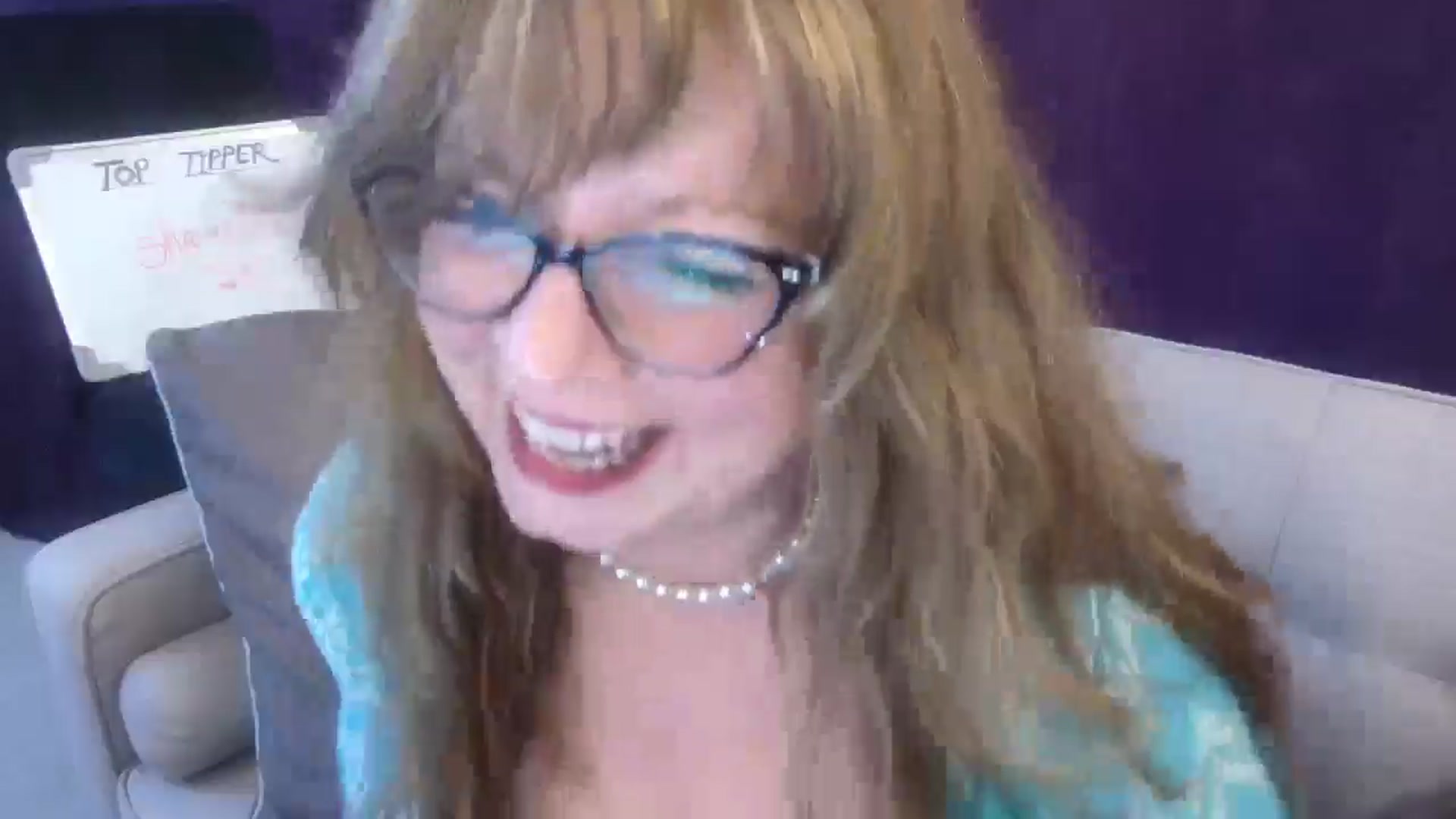 Gallery image thumbnail from Hannah_Love's myfreecams stream on, 06/30/2025, 21:54 image 10 of 20