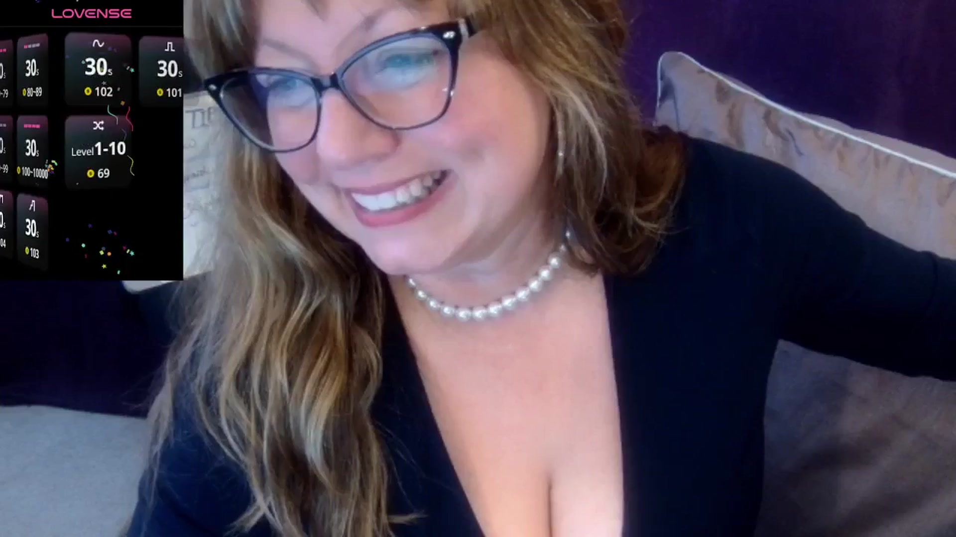 Gallery image thumbnail from Hannah_Love's myfreecams stream on, 08/30/2025, 24:01 image 5 of 20