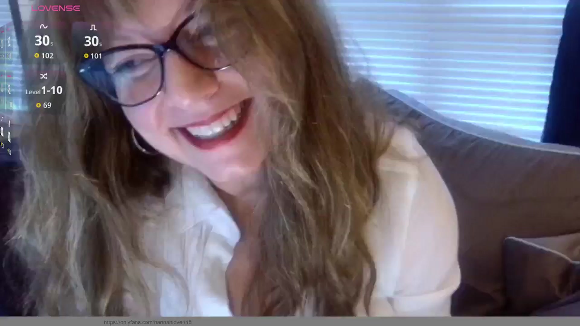 Gallery image thumbnail from Hannah_Love's myfreecams stream on, 12/19/2025, 22:57 image 7 of 20