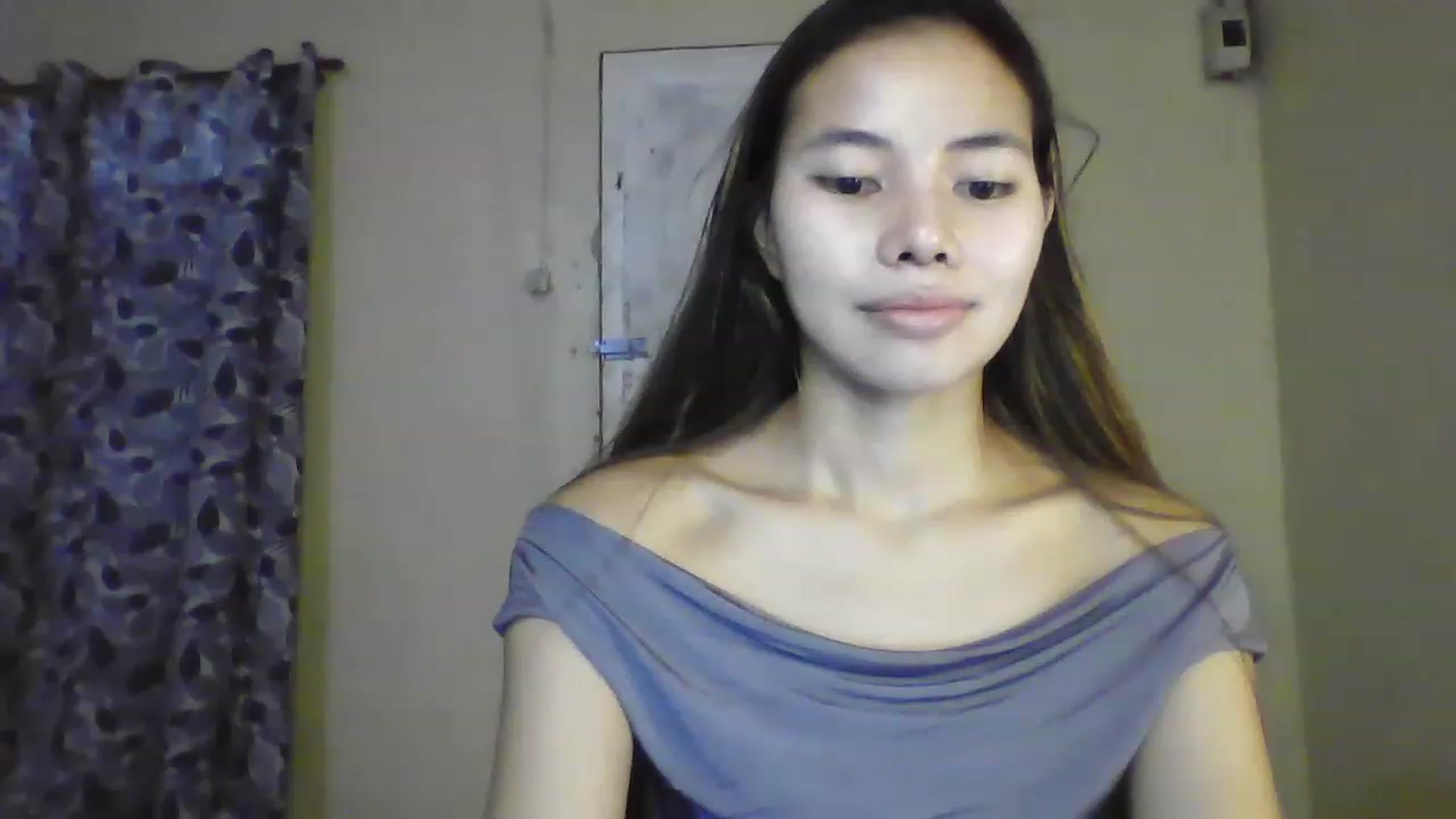 Gallery image thumbnail from Hannapinay's myfreecams stream on, 01/02/2023, 03:54 image 3 of 20