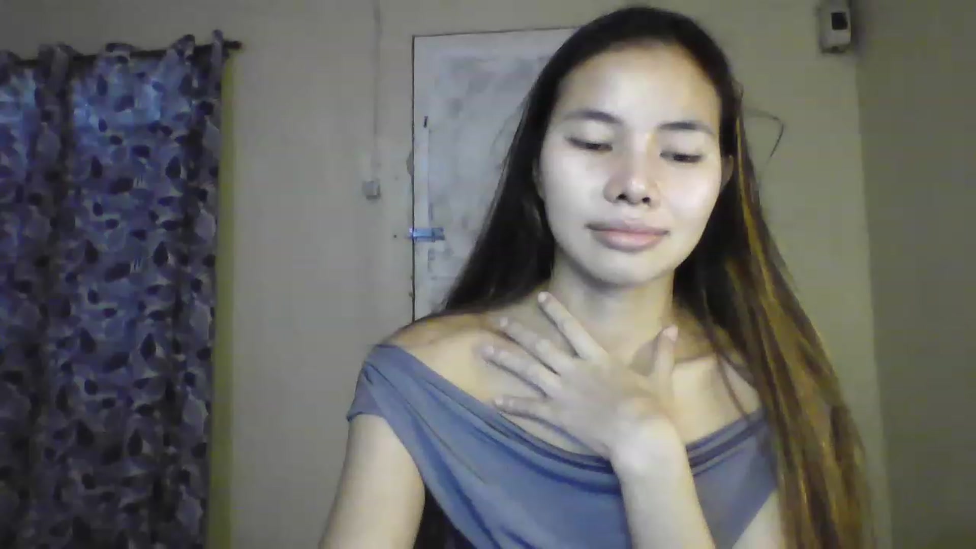 Gallery image thumbnail from Hannapinay's myfreecams stream on, 01/02/2023, 03:54 image 4 of 20