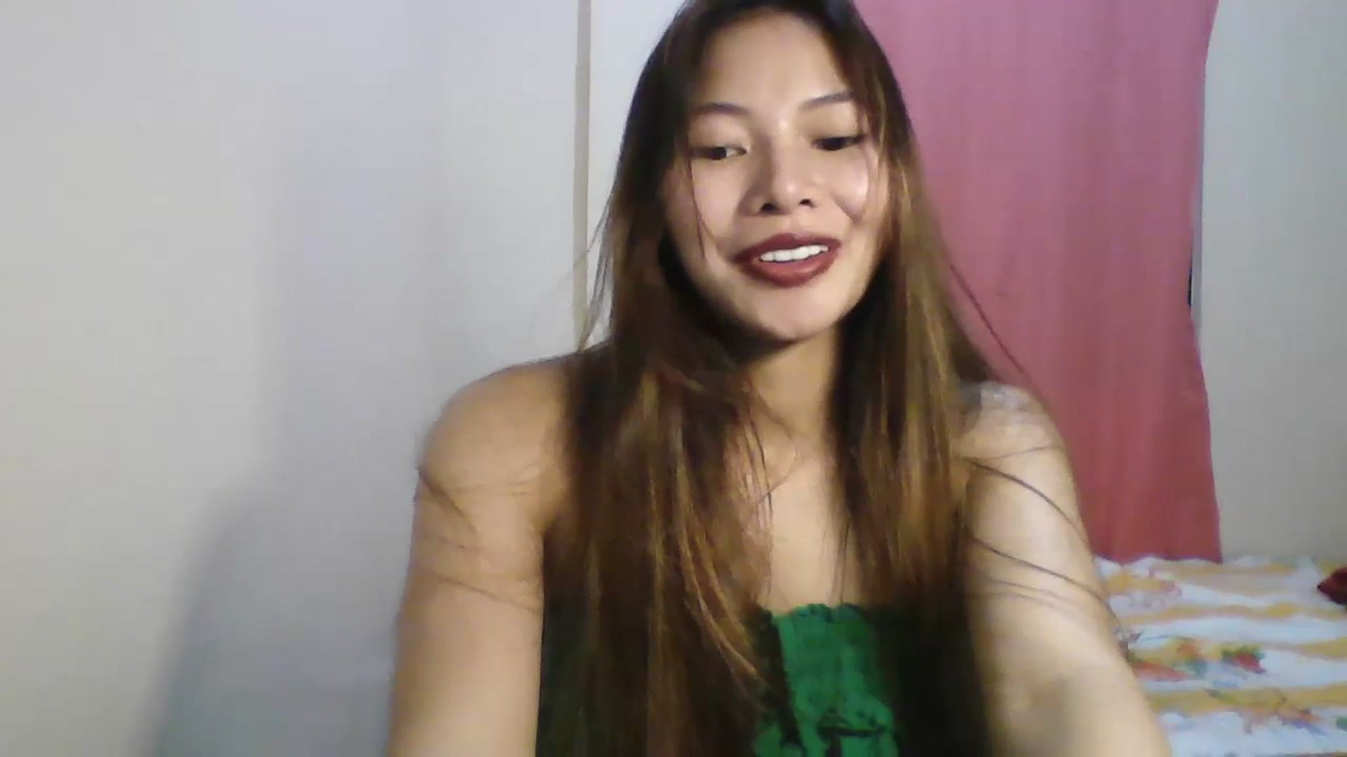 Gallery image thumbnail from Hannapinay's myfreecams stream on, 07/19/2023, 21:07 image 14 of 20