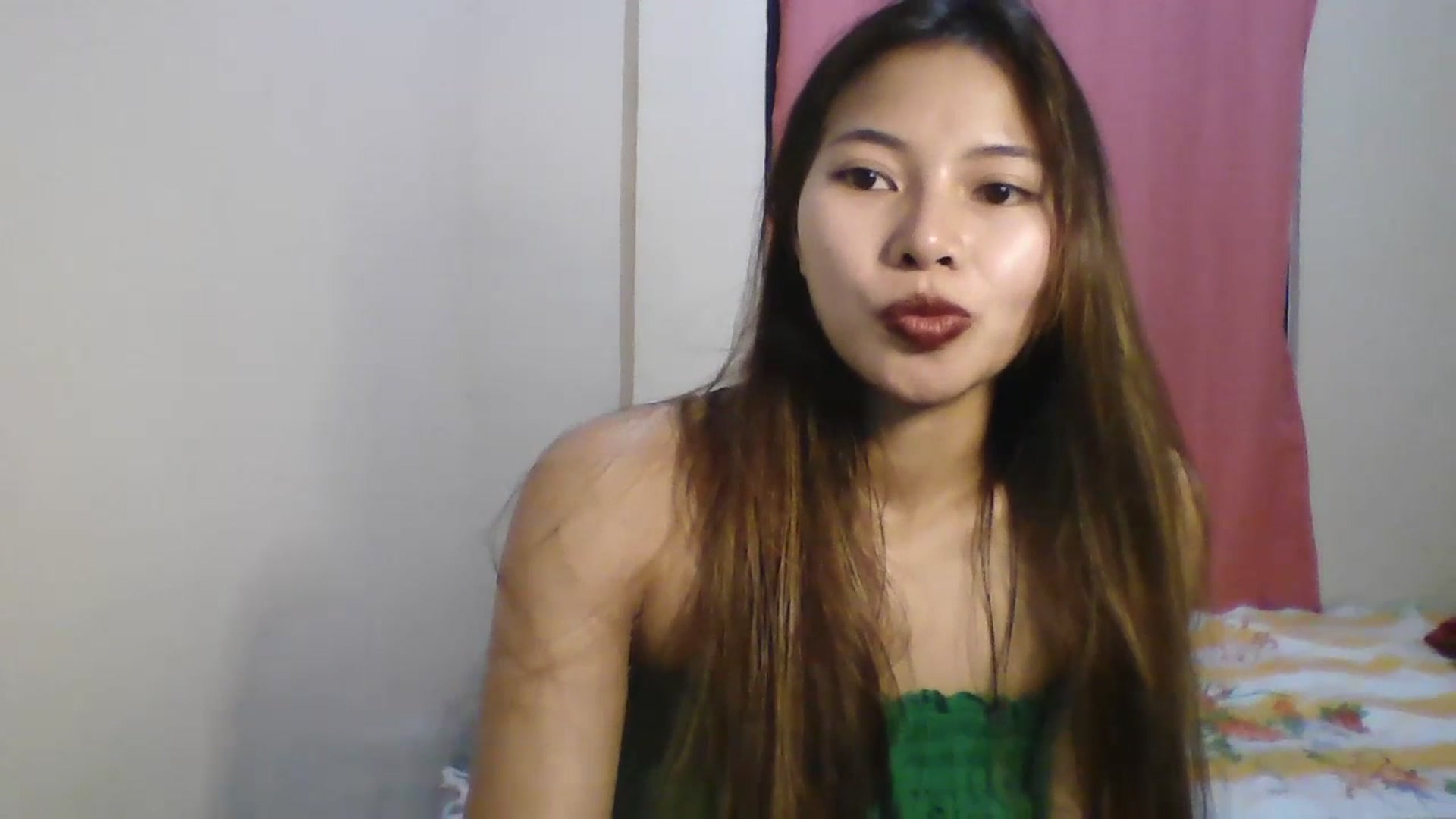 Gallery image thumbnail from Hannapinay's myfreecams stream on, 07/19/2023, 21:07 image 19 of 20