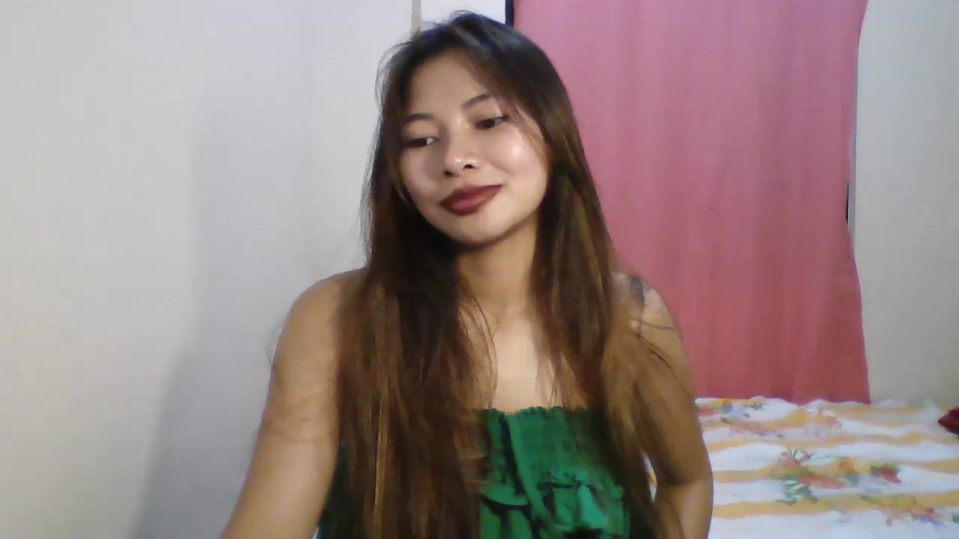 Gallery image thumbnail from Hannapinay's myfreecams stream on, 07/19/2023, 21:07 image 15 of 20