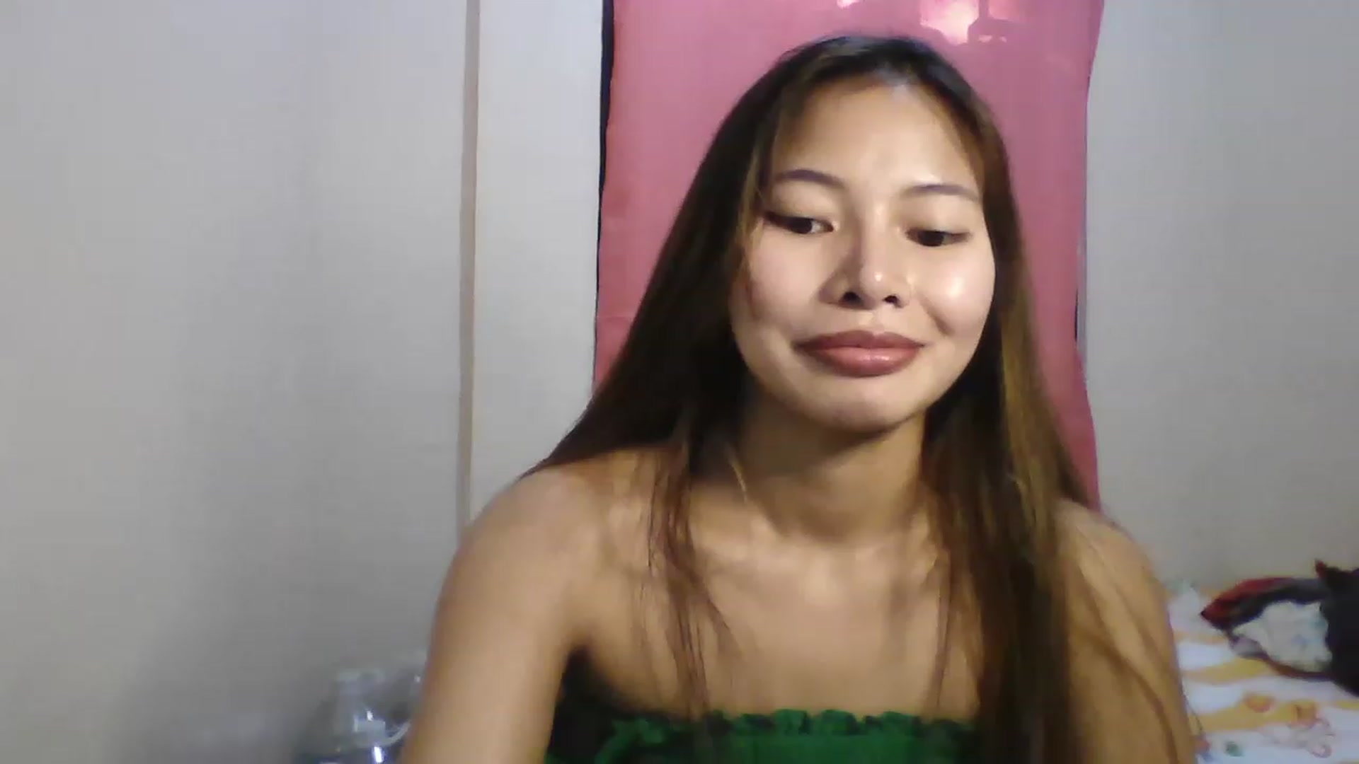 Gallery image thumbnail from Hannapinay's myfreecams stream on, 07/20/2023, 24:08 image 16 of 20