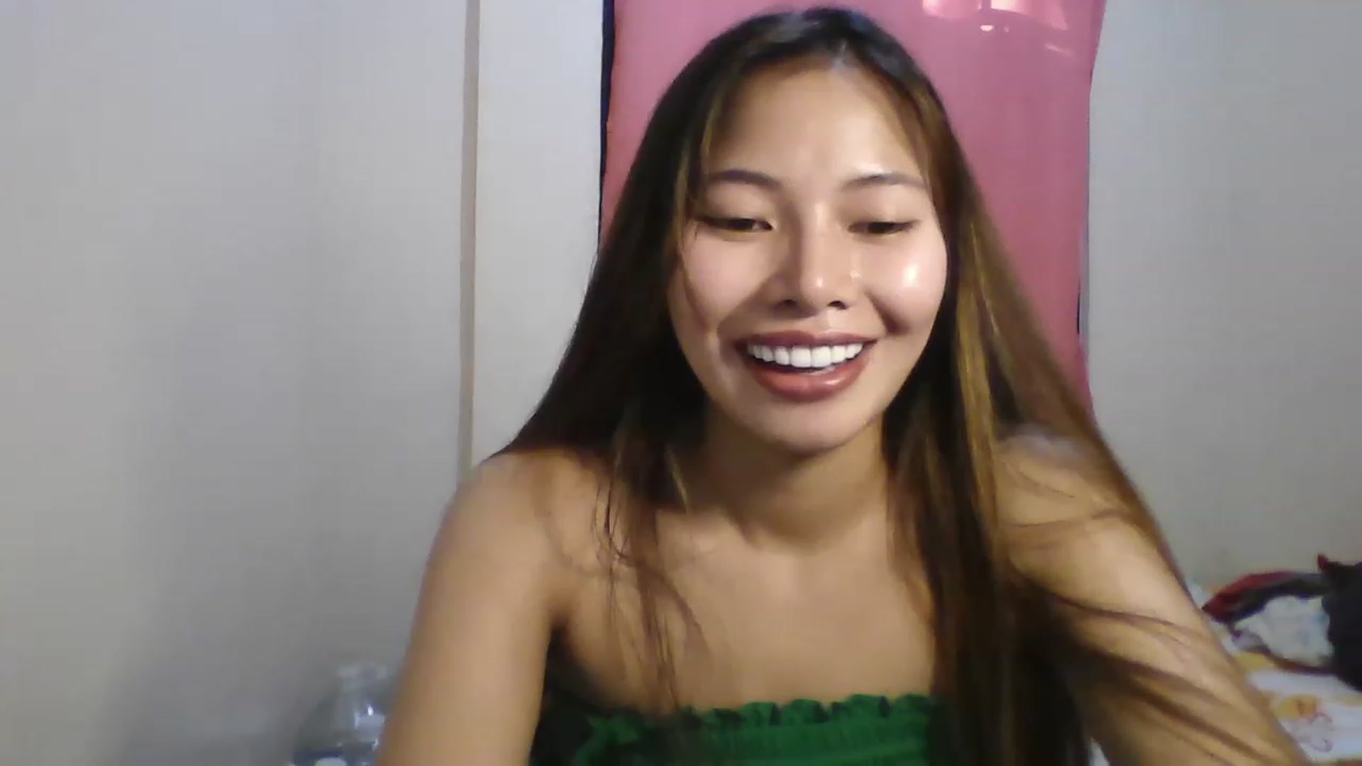 Gallery image thumbnail from Hannapinay's myfreecams stream on, 07/20/2023, 24:08 image 11 of 20