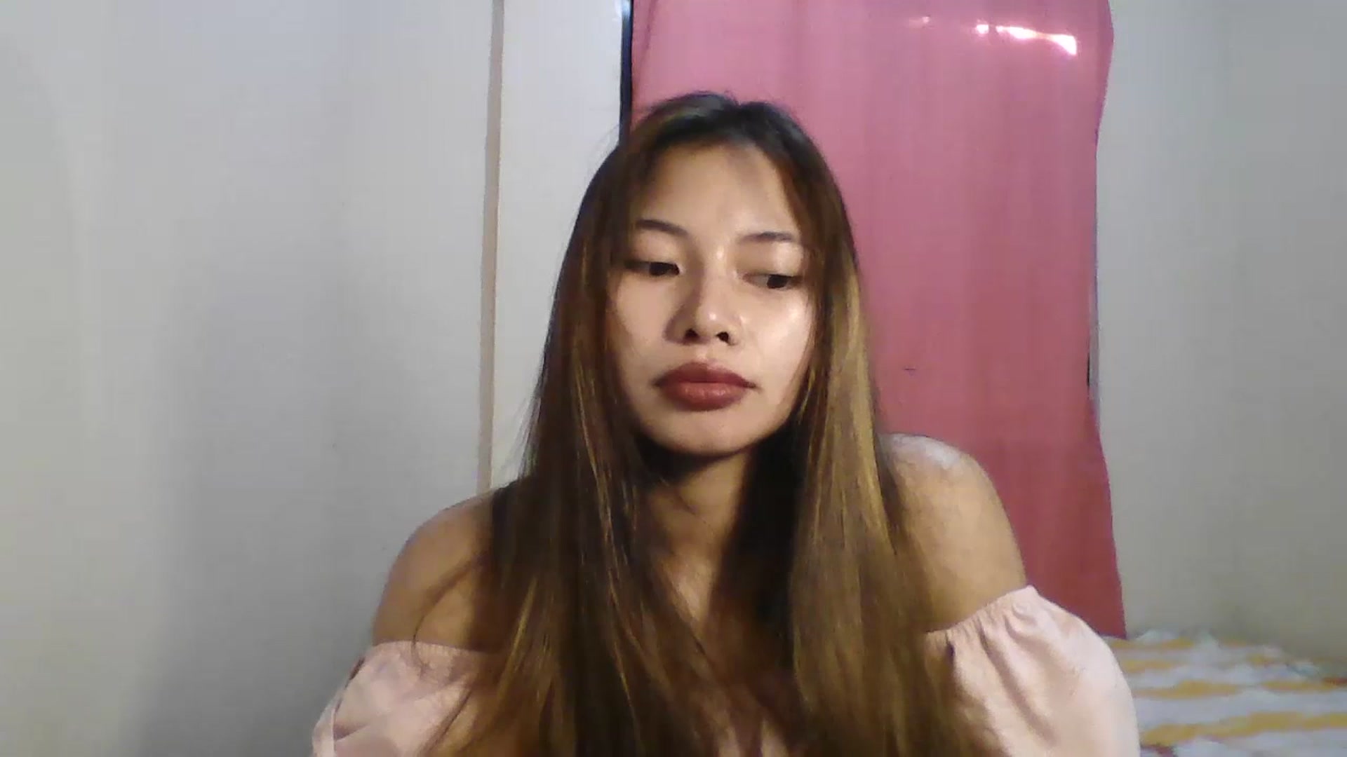 Gallery image thumbnail from Hannapinay's myfreecams stream on, 07/21/2023, 24:03 image 2 of 20