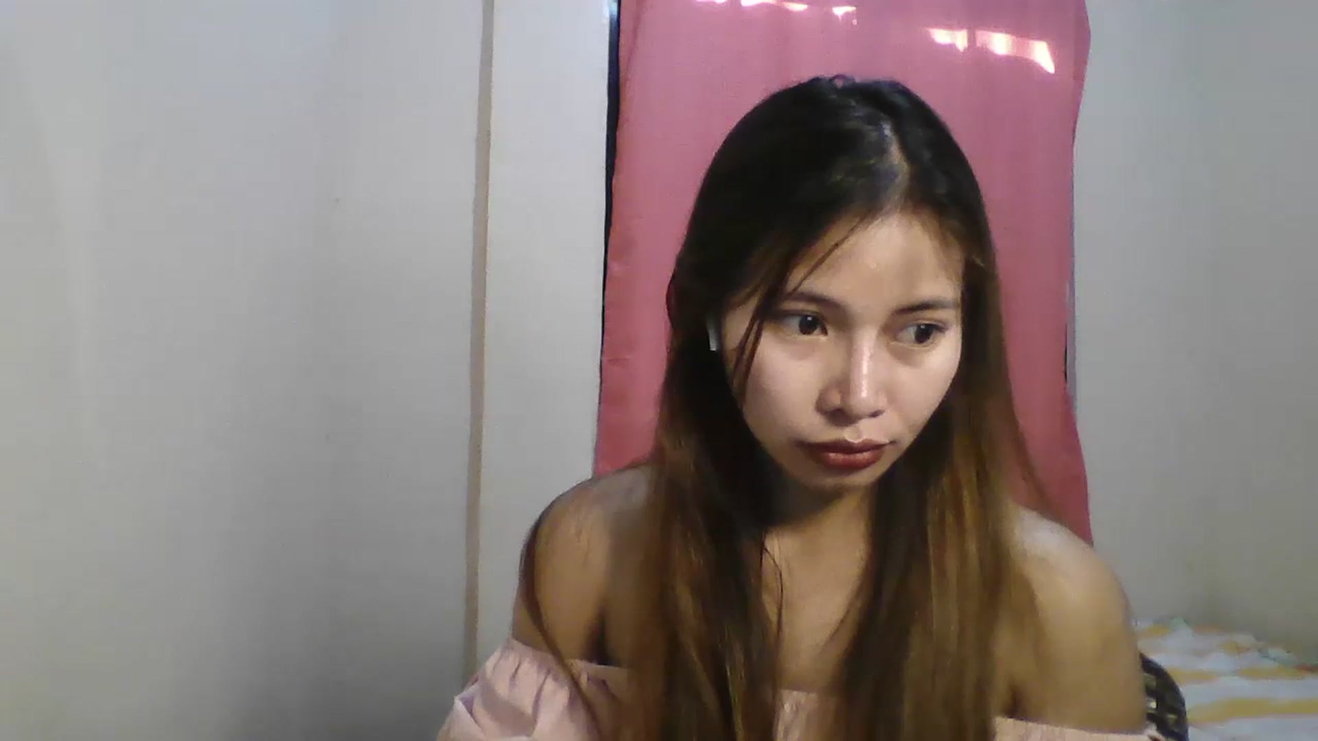 Gallery image thumbnail from Hannapinay's myfreecams stream on, 07/21/2023, 24:03 image 8 of 20