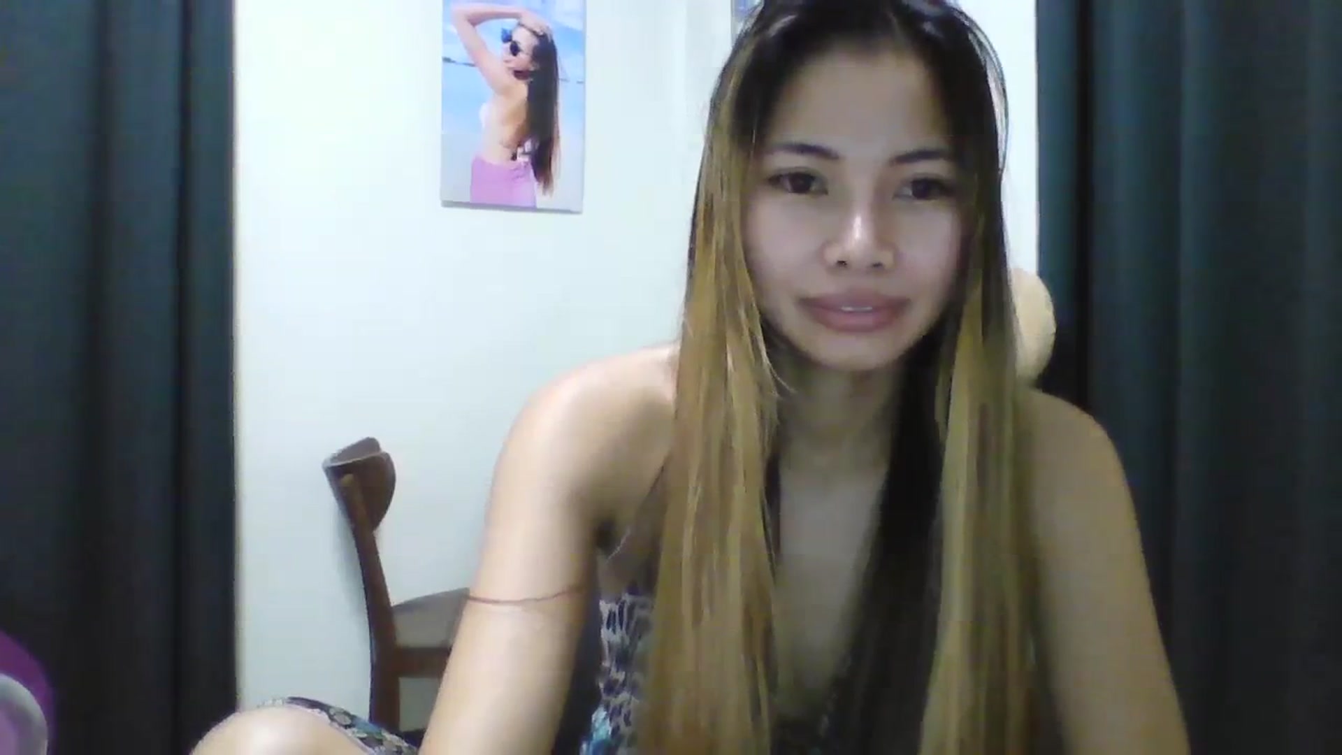 Gallery image thumbnail from Hannapinay's myfreecams stream on, 01/16/2024, 12:00 image 5 of 20