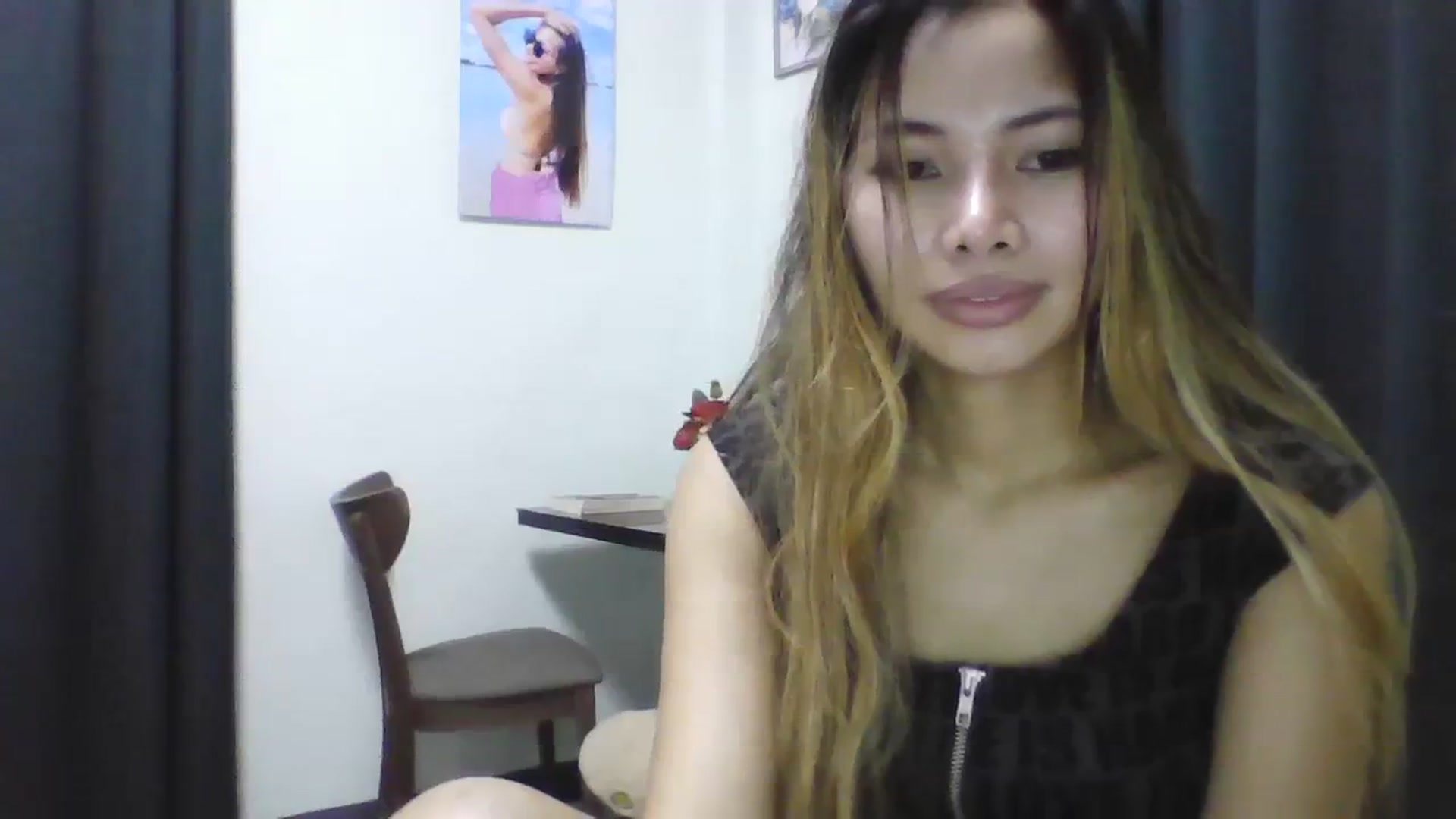 Gallery image thumbnail from Hannapinay's myfreecams stream on, 01/17/2024, 12:39 image 2 of 20
