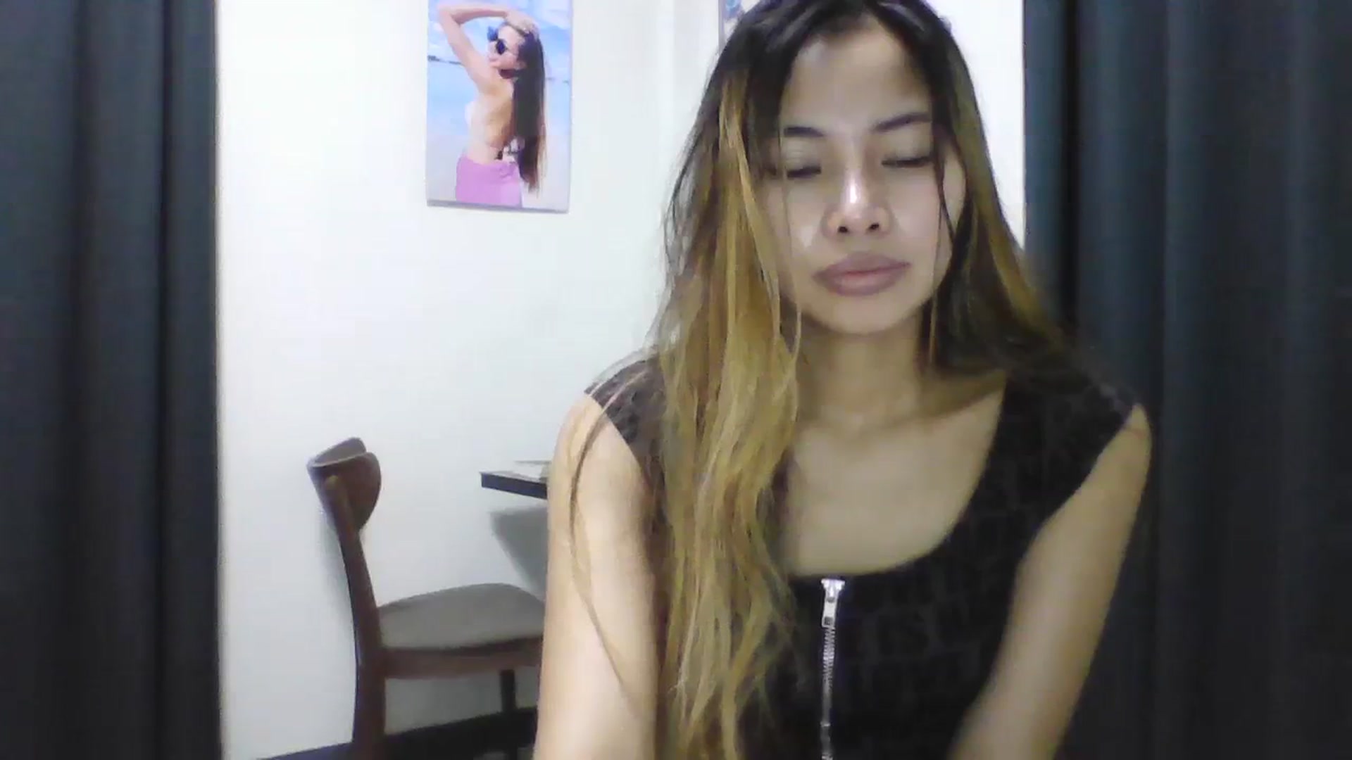 Gallery image thumbnail from Hannapinay's myfreecams stream on, 01/17/2024, 12:39 image 9 of 20