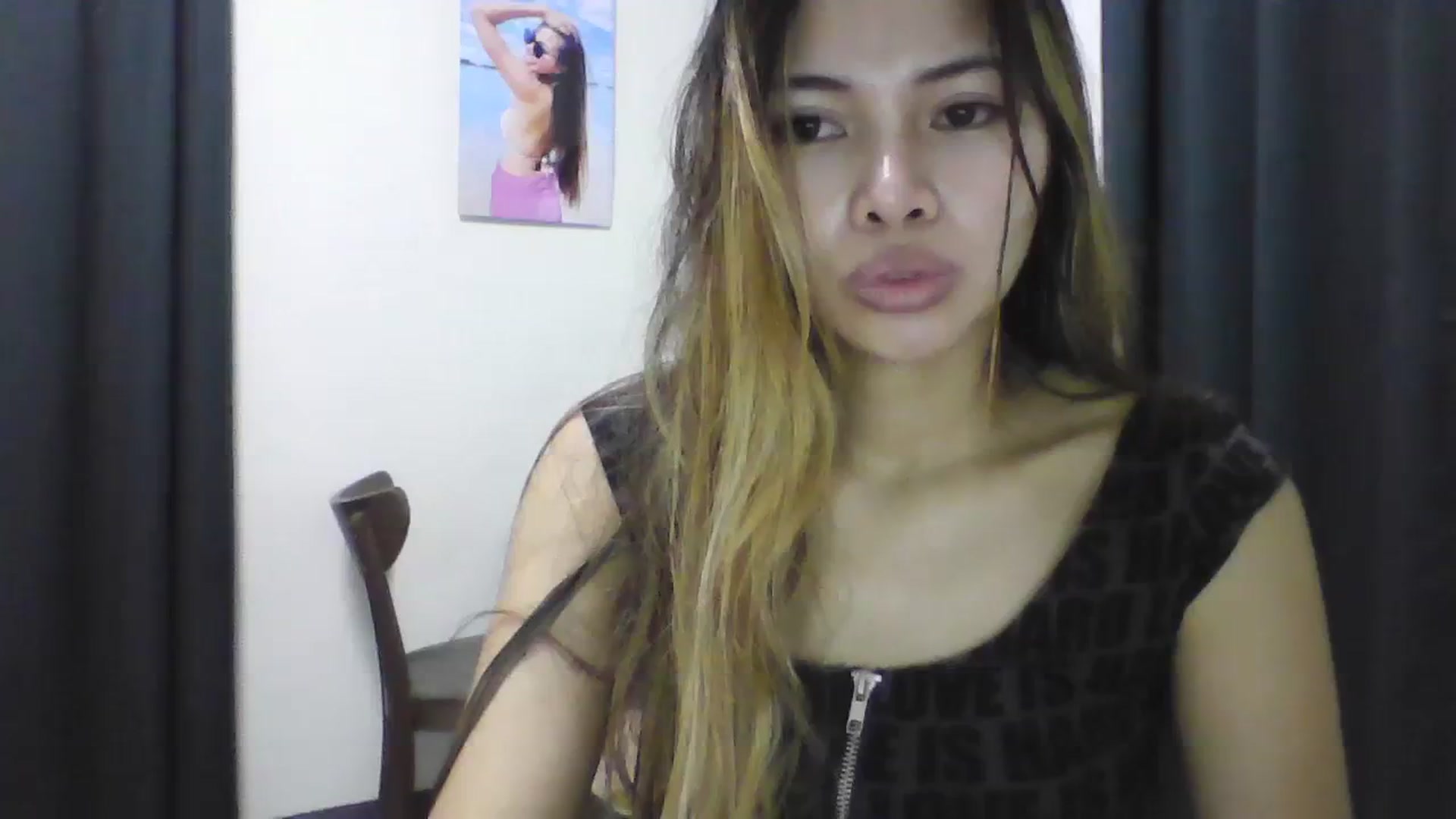 Gallery image thumbnail from Hannapinay's myfreecams stream on, 01/17/2024, 12:39 image 7 of 20