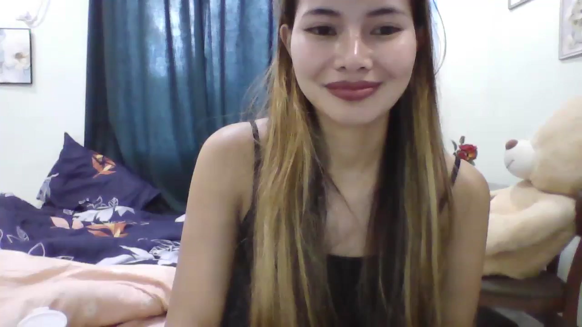 Gallery image thumbnail from Hannapinay's myfreecams stream on, 01/24/2024, 10:02 image 10 of 20