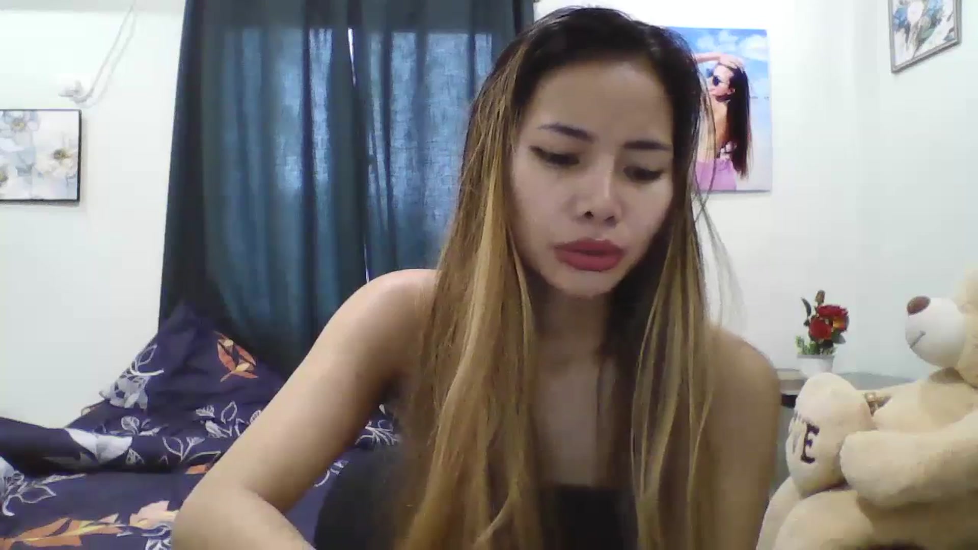 Gallery image thumbnail from Hannapinay's myfreecams stream on, 01/25/2024, 09:17 image 7 of 20