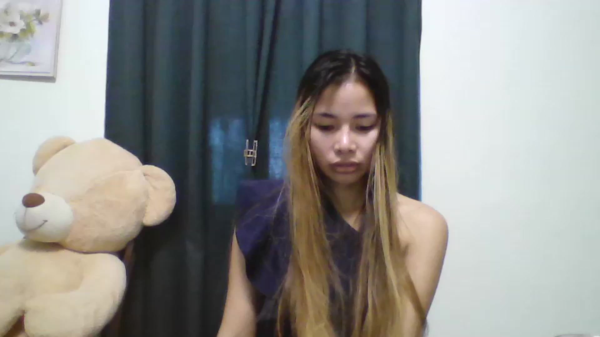 Gallery image thumbnail from Hannapinay's myfreecams stream on, 03/01/2024, 09:00 image 2 of 20