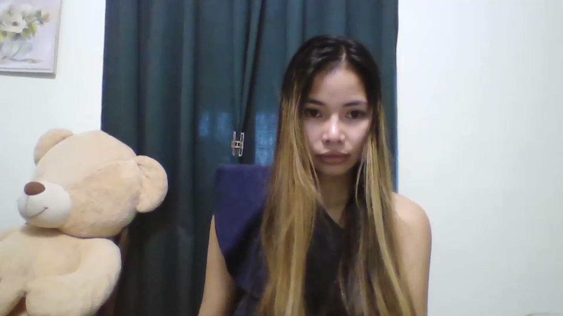 Gallery image thumbnail from Hannapinay's myfreecams stream on, 03/01/2024, 09:00 image 16 of 20
