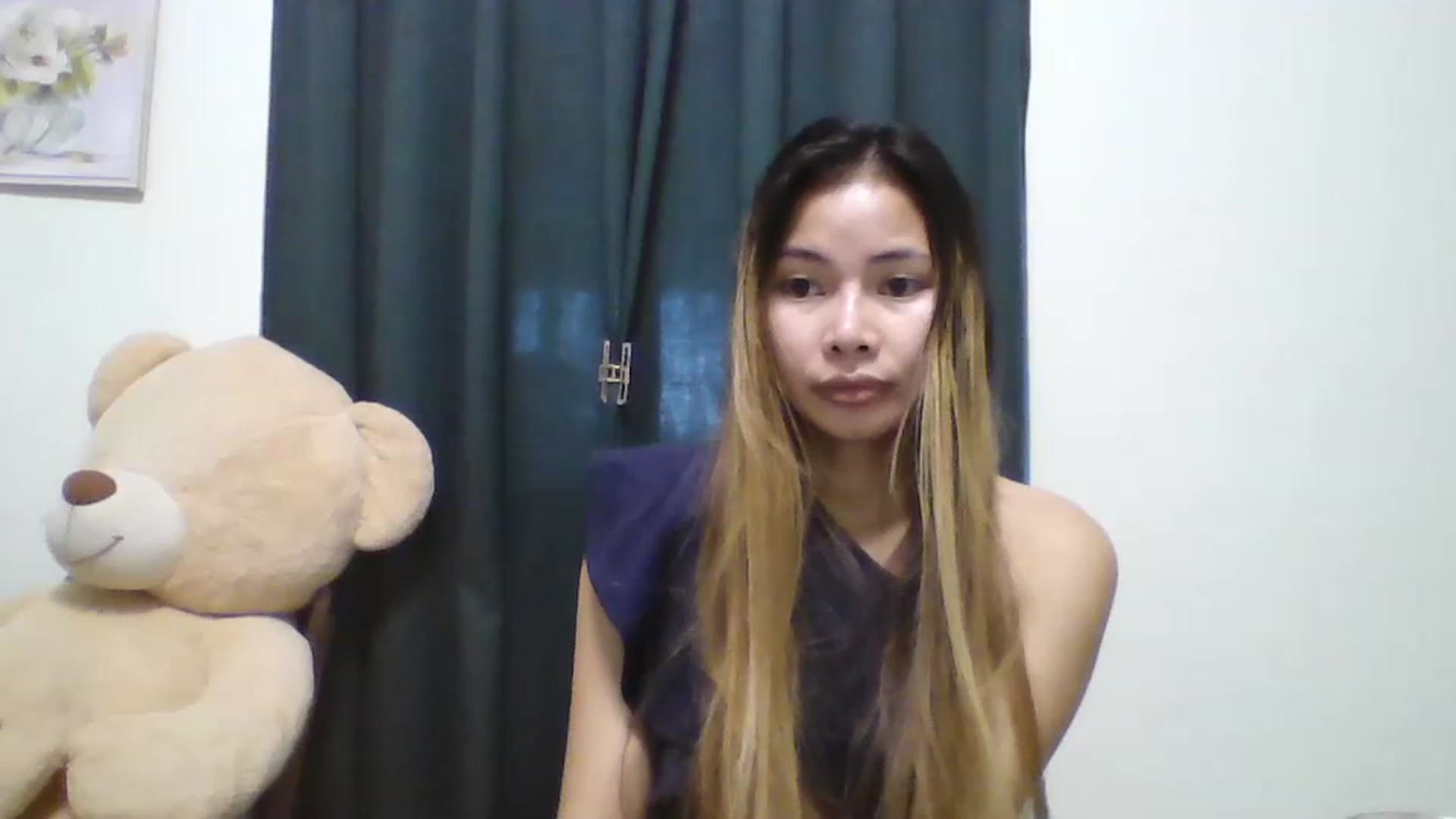 Gallery image thumbnail from Hannapinay's myfreecams stream on, 03/01/2024, 09:00 image 13 of 20