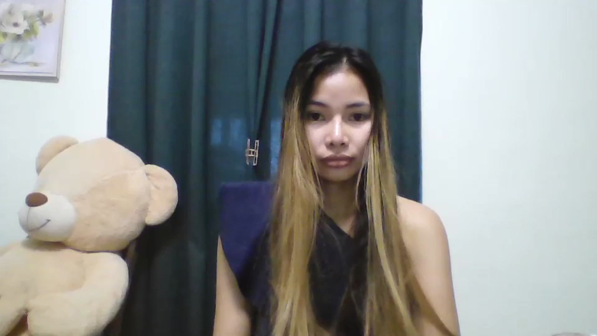 Gallery image thumbnail from Hannapinay's myfreecams stream on, 03/01/2024, 09:00 image 15 of 20