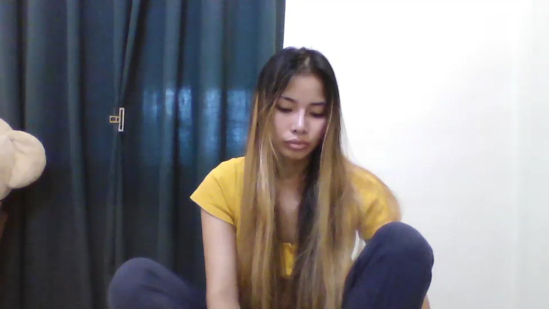 Gallery image thumbnail from Hannapinay's myfreecams stream on, 03/05/2024, 07:49 image 8 of 20