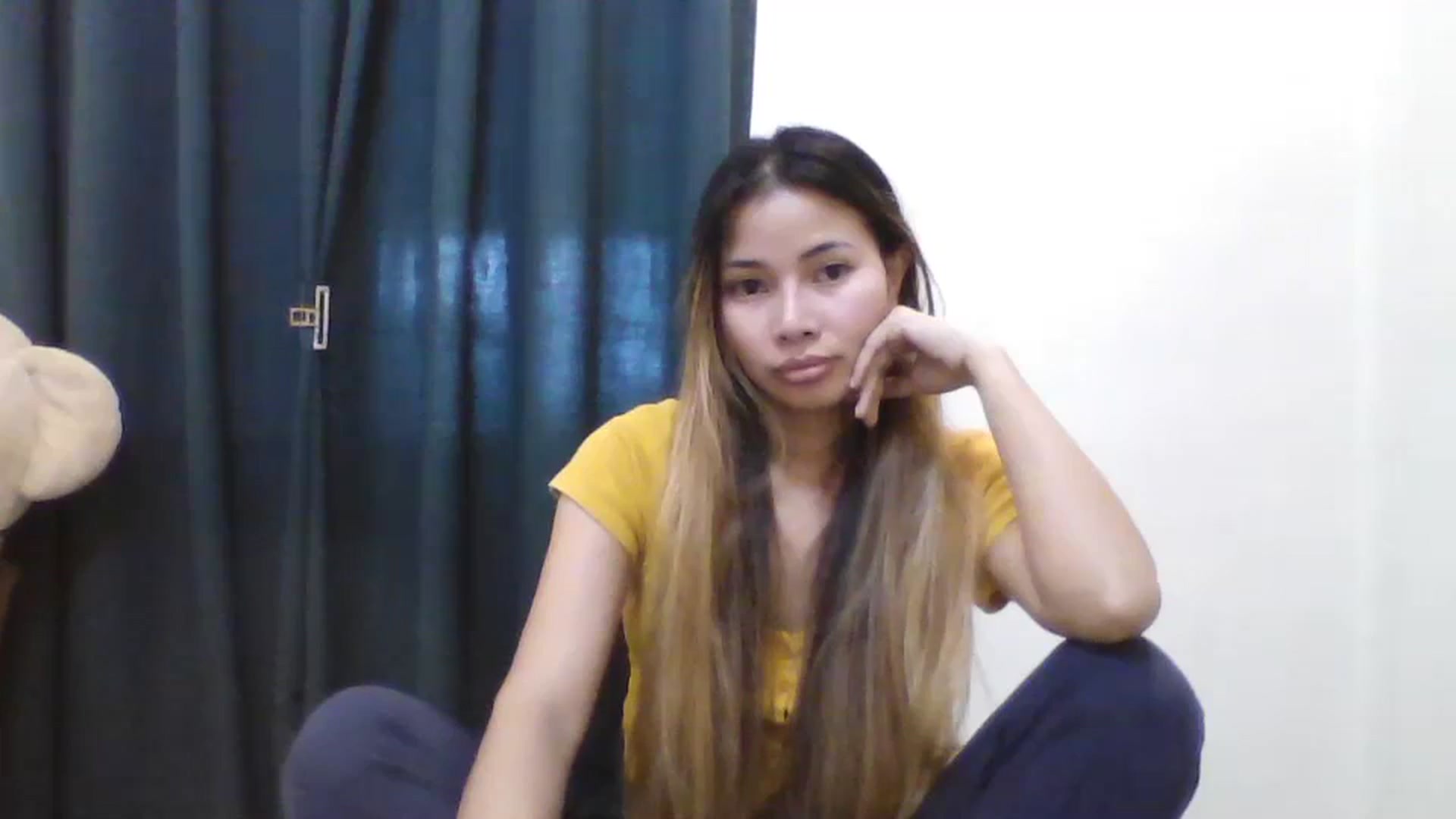 Gallery image thumbnail from Hannapinay's myfreecams stream on, 03/05/2024, 07:49 image 12 of 20