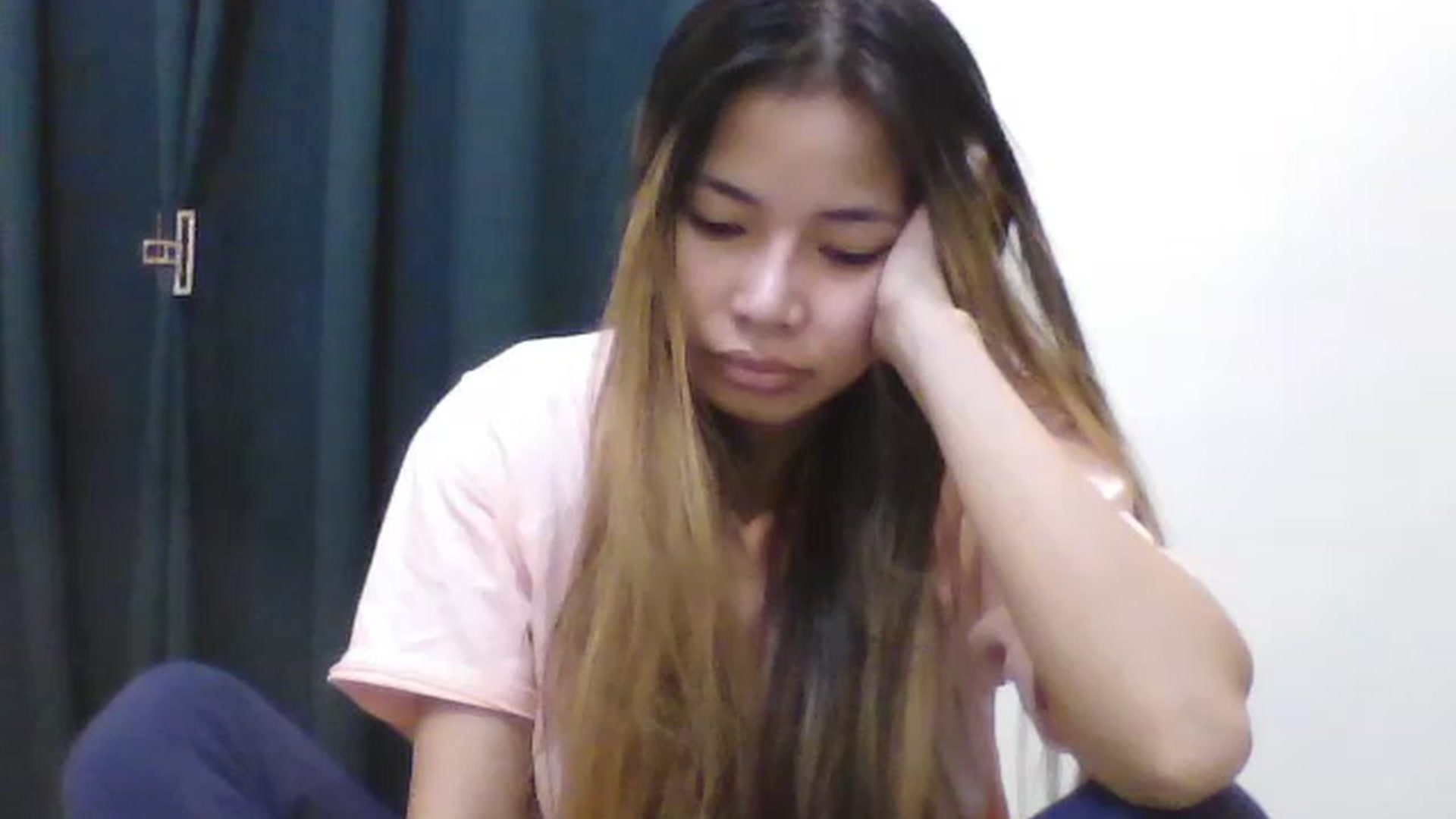 Gallery image thumbnail from Hannapinay's myfreecams stream on, 03/06/2024, 13:02 image 6 of 20