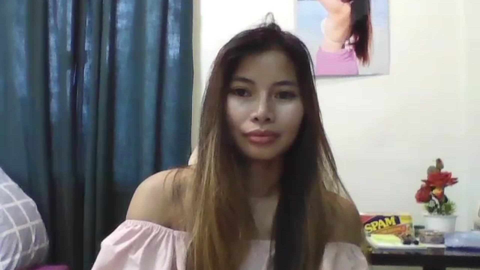 Gallery image thumbnail from Hannapinay's myfreecams stream on, 01/13/2025, 08:57 image 6 of 20
