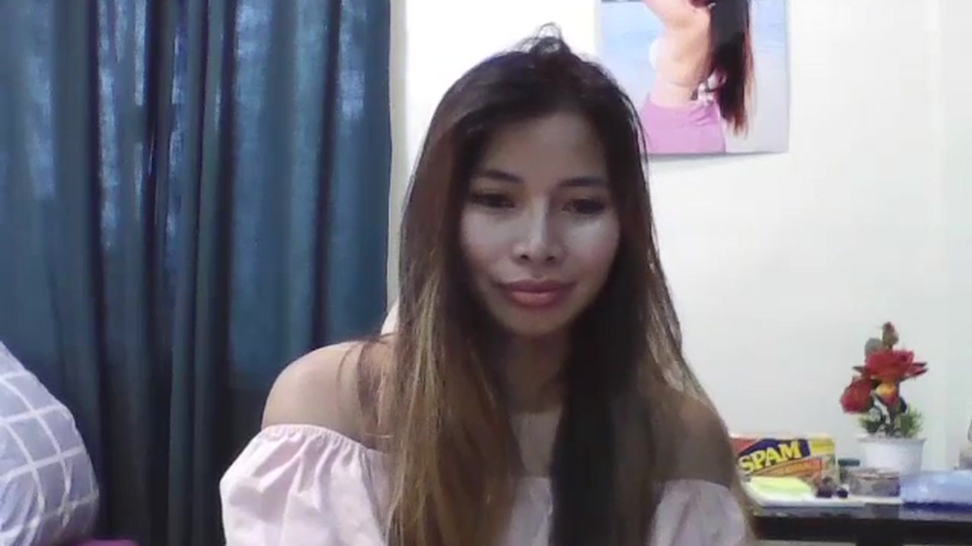 Gallery image thumbnail from Hannapinay's myfreecams stream on, 01/13/2025, 08:57 image 2 of 20