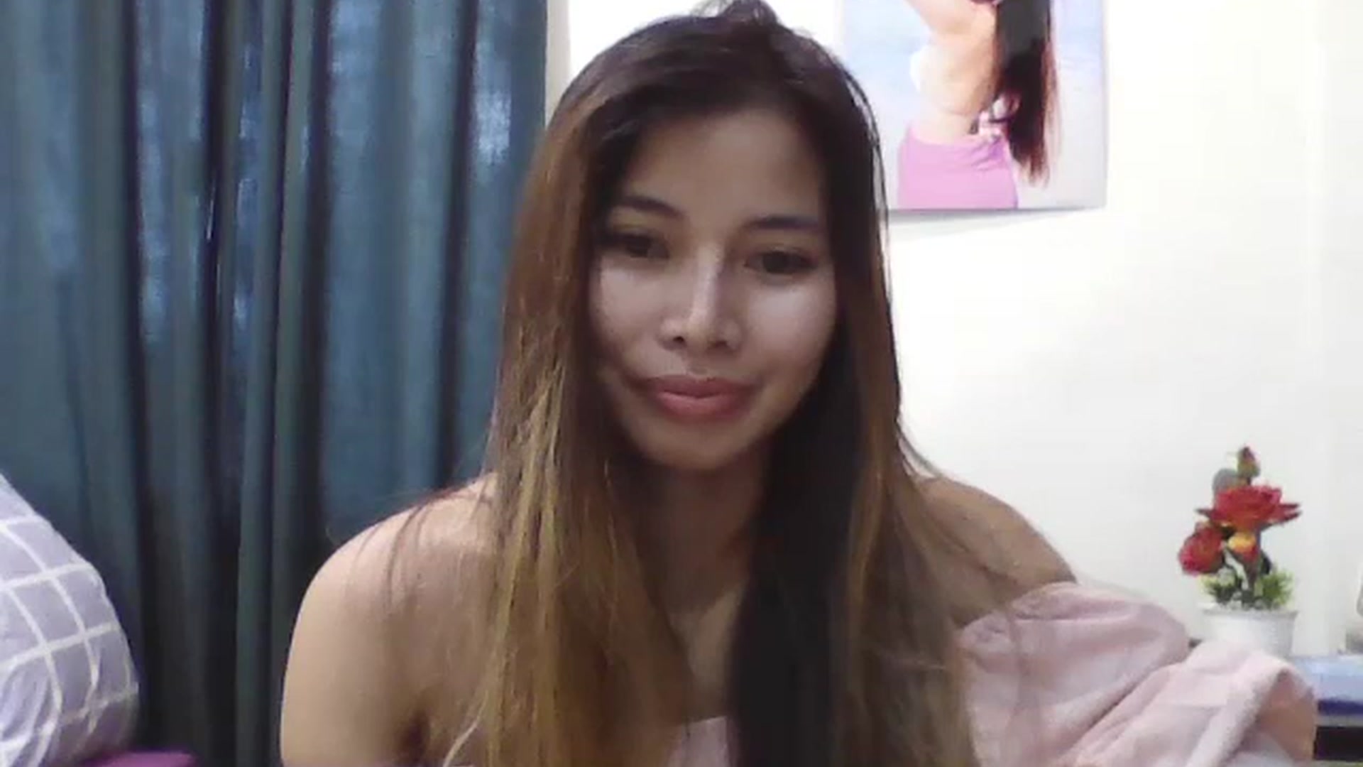 Gallery image thumbnail from Hannapinay's myfreecams stream on, 01/13/2025, 08:57 image 18 of 20