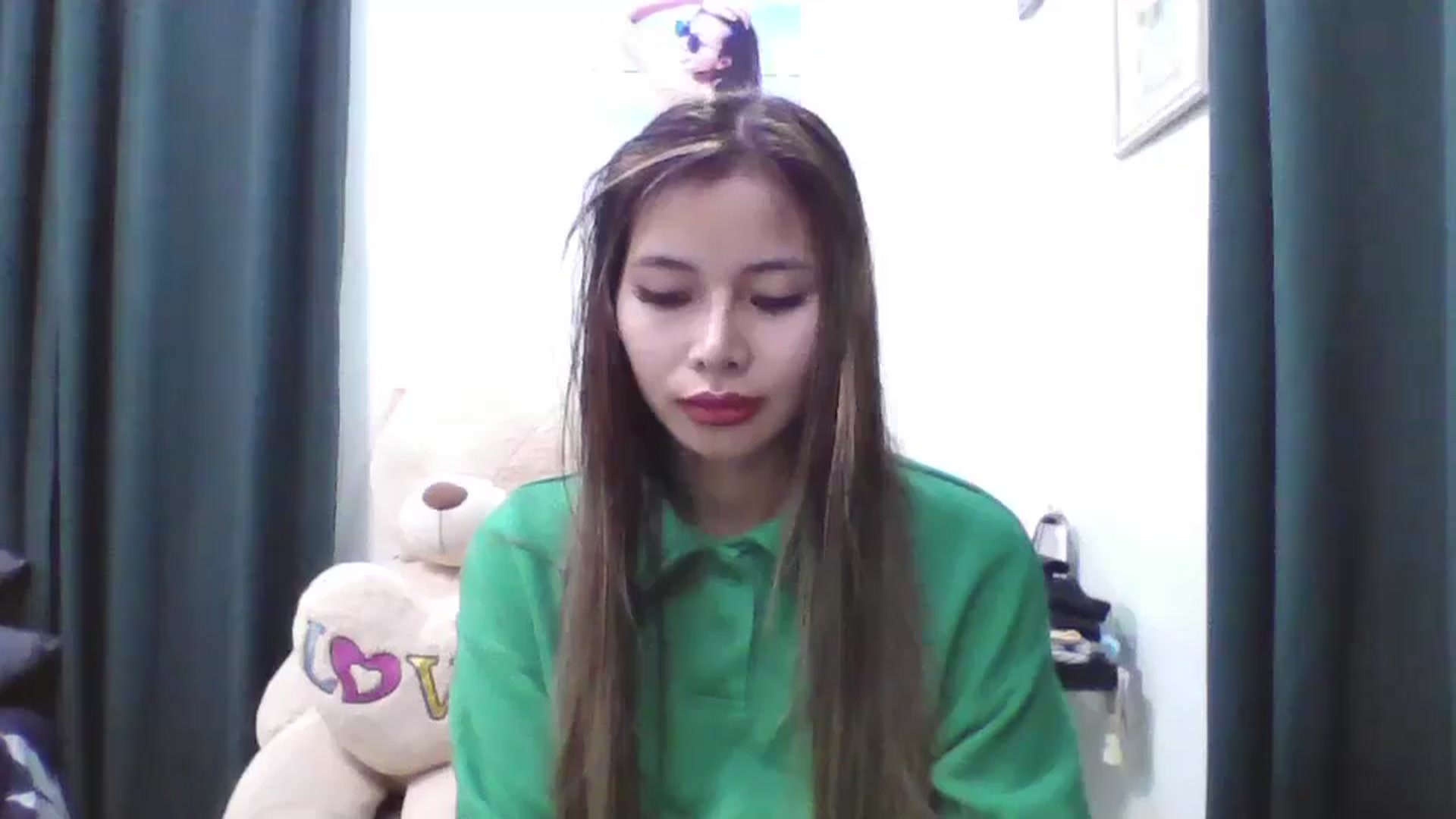 Gallery image thumbnail from Hannapinay's myfreecams stream on, 02/07/2025, 13:37 image 10 of 20