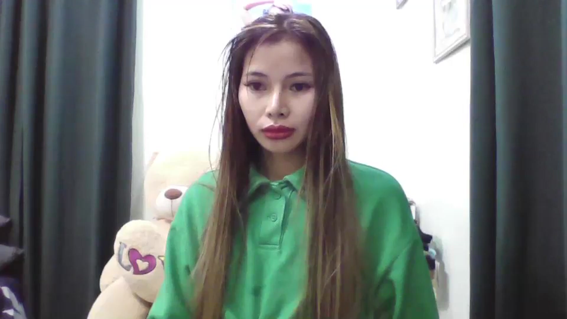 Gallery image thumbnail from Hannapinay's myfreecams stream on, 02/07/2025, 13:37 image 6 of 20