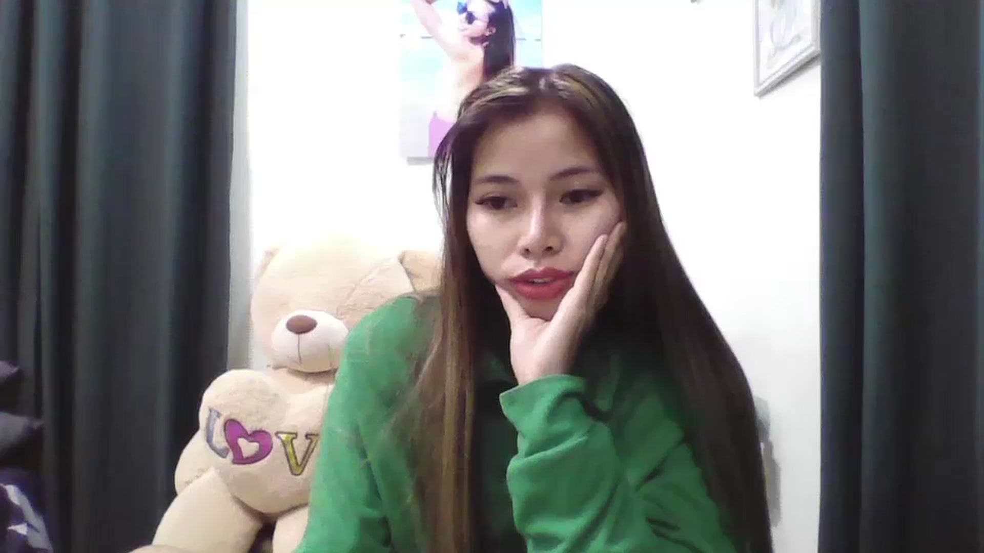 Gallery image thumbnail from Hannapinay's myfreecams stream on, 02/07/2025, 14:16 image 15 of 20