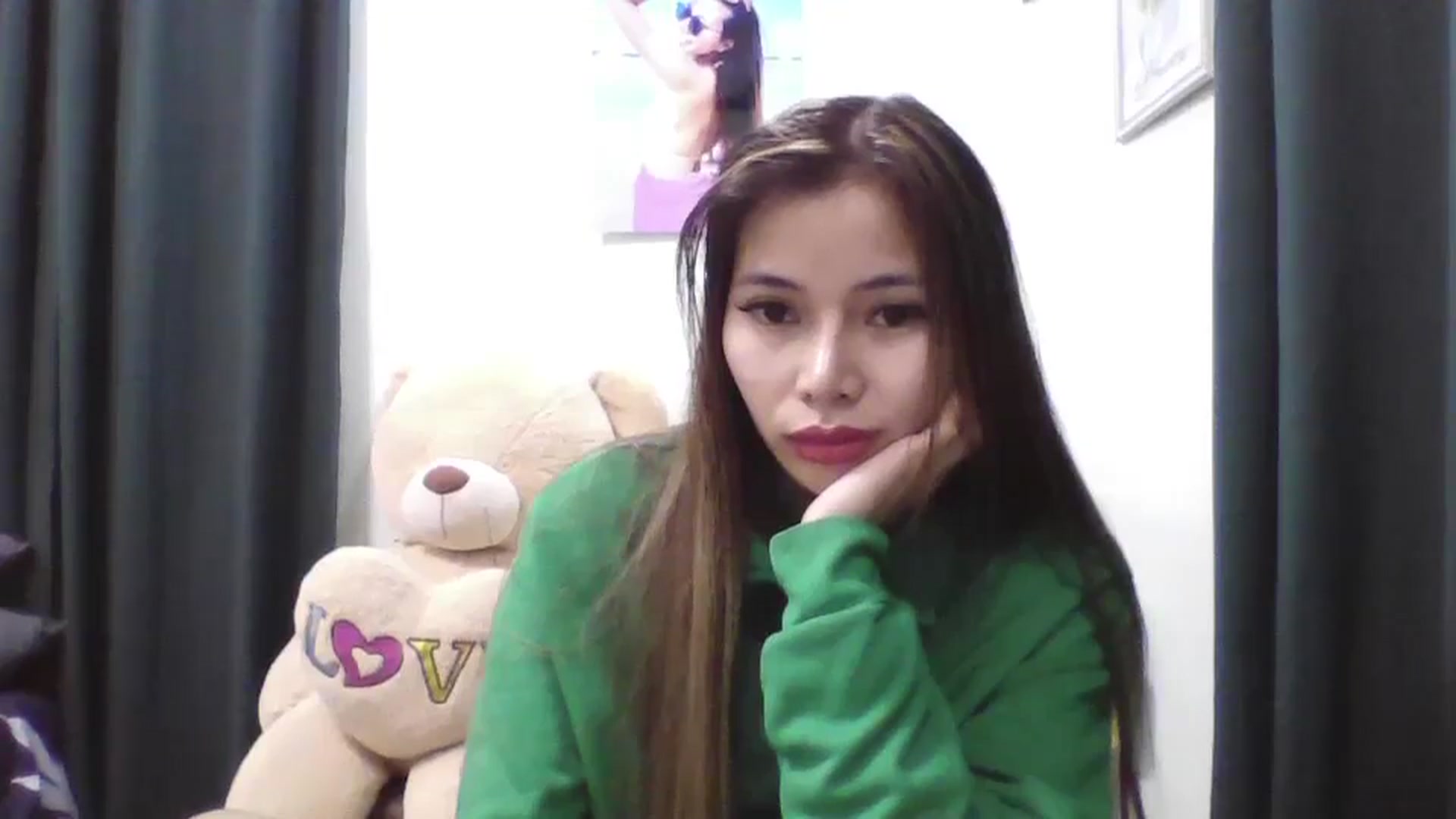 Gallery image thumbnail from Hannapinay's myfreecams stream on, 02/07/2025, 14:16 image 13 of 20