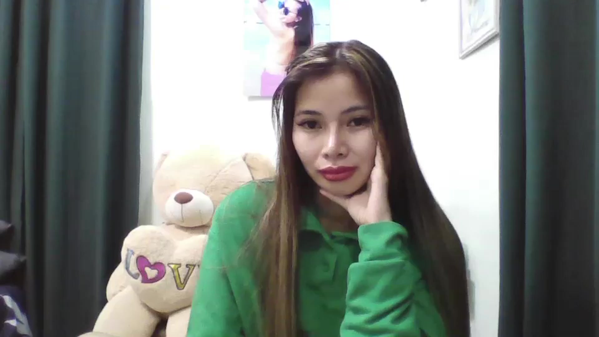 Gallery image thumbnail from Hannapinay's myfreecams stream on, 02/07/2025, 14:16 image 18 of 20