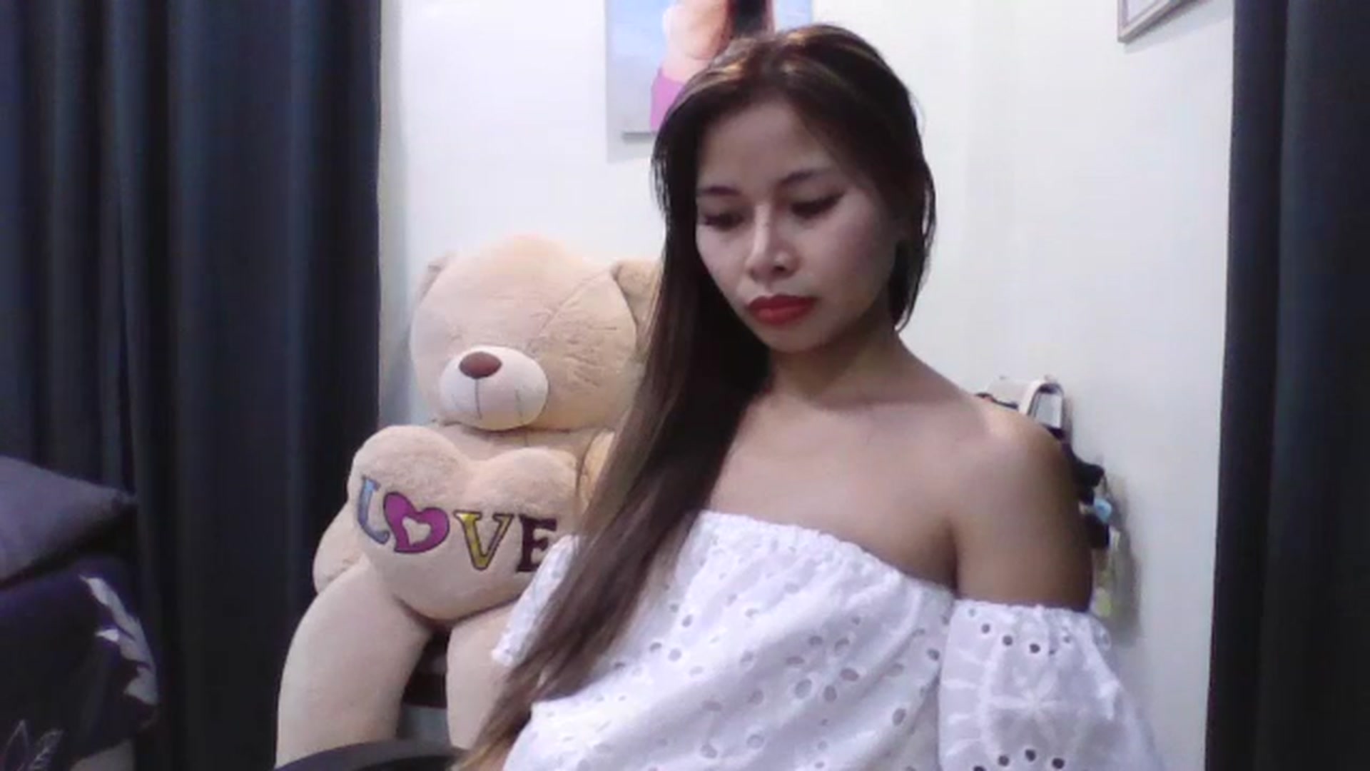 Gallery image thumbnail from Hannapinay's myfreecams stream on, 02/09/2025, 10:25 image 4 of 20
