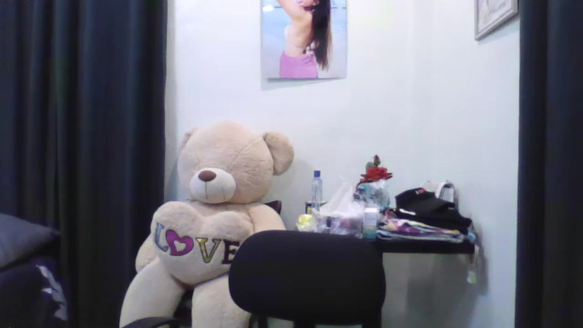 Gallery image thumbnail from Hannapinay's myfreecams stream on, 02/09/2025, 11:06 image 8 of 20