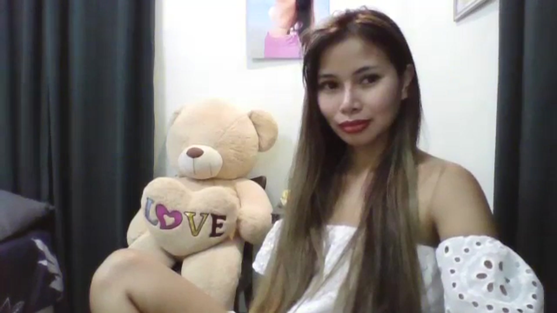 Gallery image thumbnail from Hannapinay's myfreecams stream on, 02/09/2025, 13:25 image 10 of 20