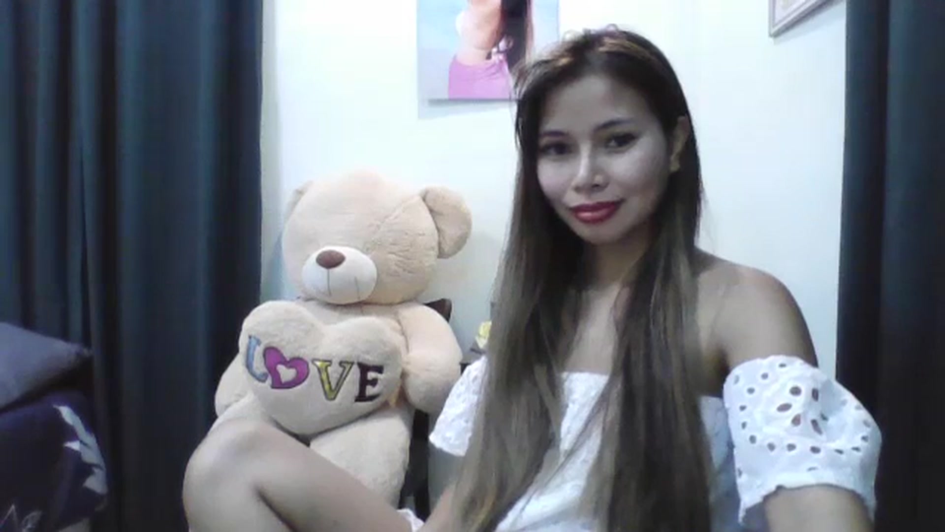 Gallery image thumbnail from Hannapinay's myfreecams stream on, 02/09/2025, 13:25 image 9 of 20