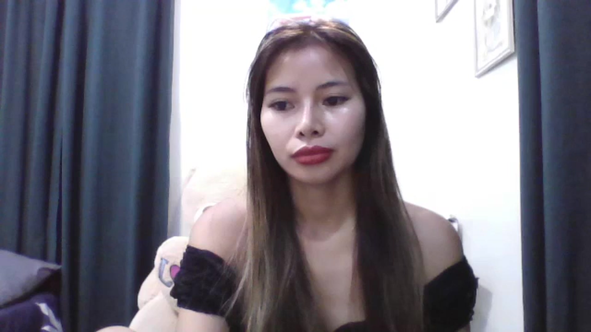 Gallery image thumbnail from Hannapinay's myfreecams stream on, 02/10/2025, 10:27 image 1 of 20