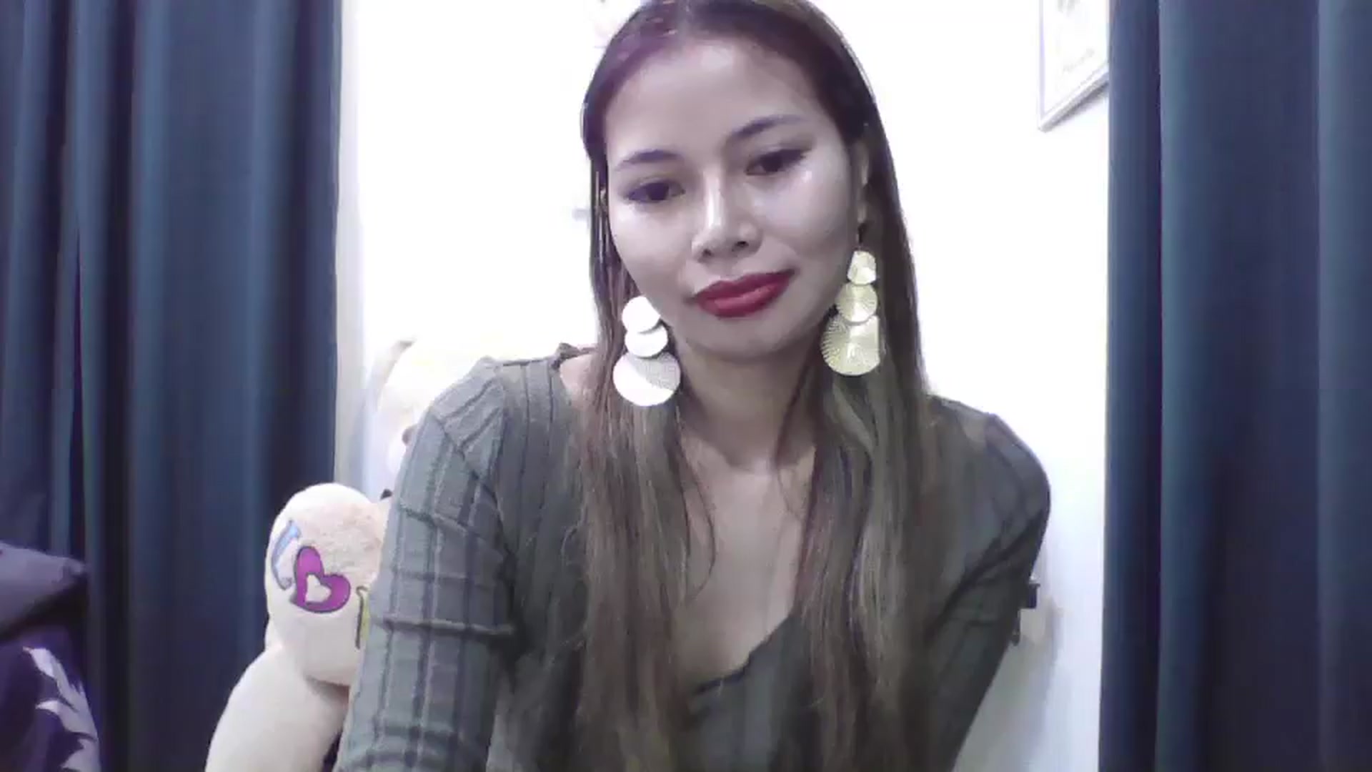 Gallery image thumbnail from Hannapinay's myfreecams stream on, 02/20/2025, 13:50 image 1 of 20