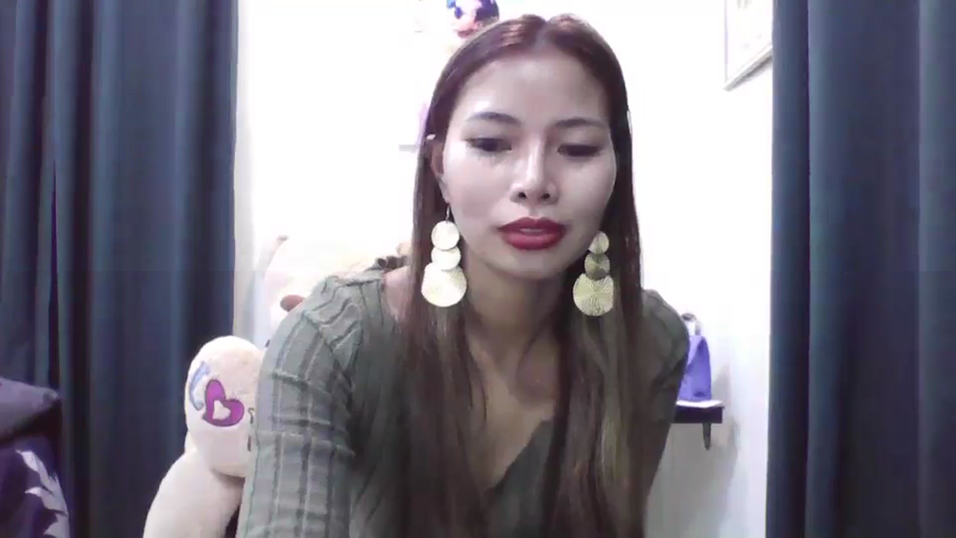 Gallery image thumbnail from Hannapinay's myfreecams stream on, 02/20/2025, 13:50 image 9 of 20