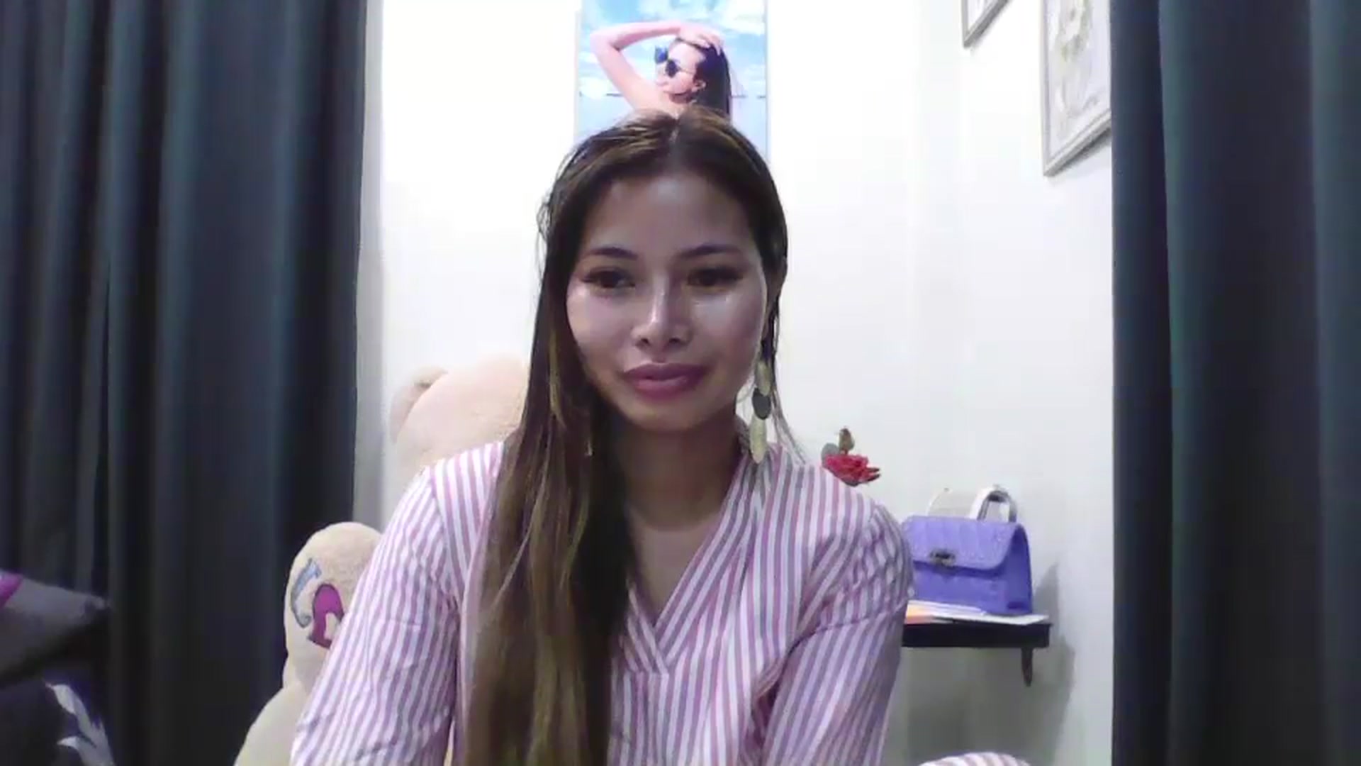 Gallery image thumbnail from Hannapinay's myfreecams stream on, 02/21/2025, 14:26 image 11 of 20