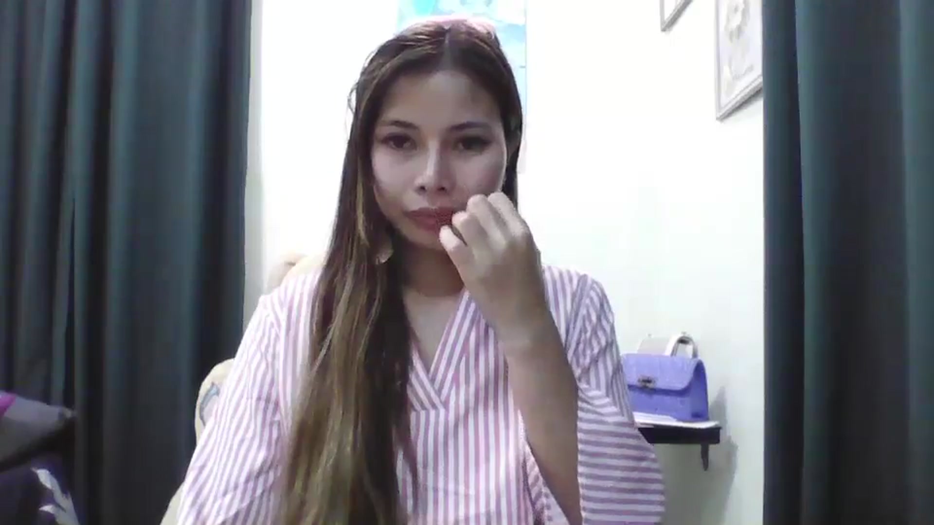 Gallery image thumbnail from Hannapinay's myfreecams stream on, 02/21/2025, 14:26 image 19 of 20